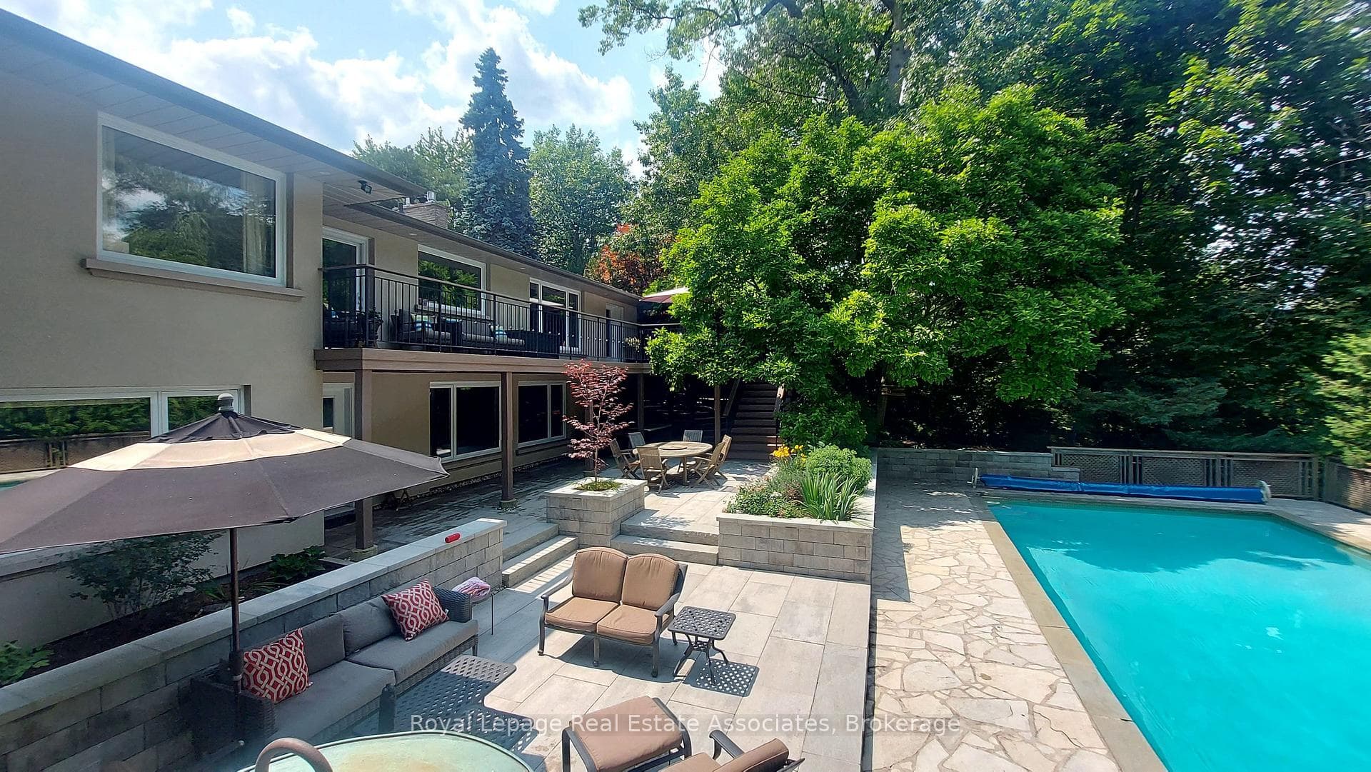1561 Pinetree Crescent - Detached photo 35 of 42 in Mississauga, Ontario