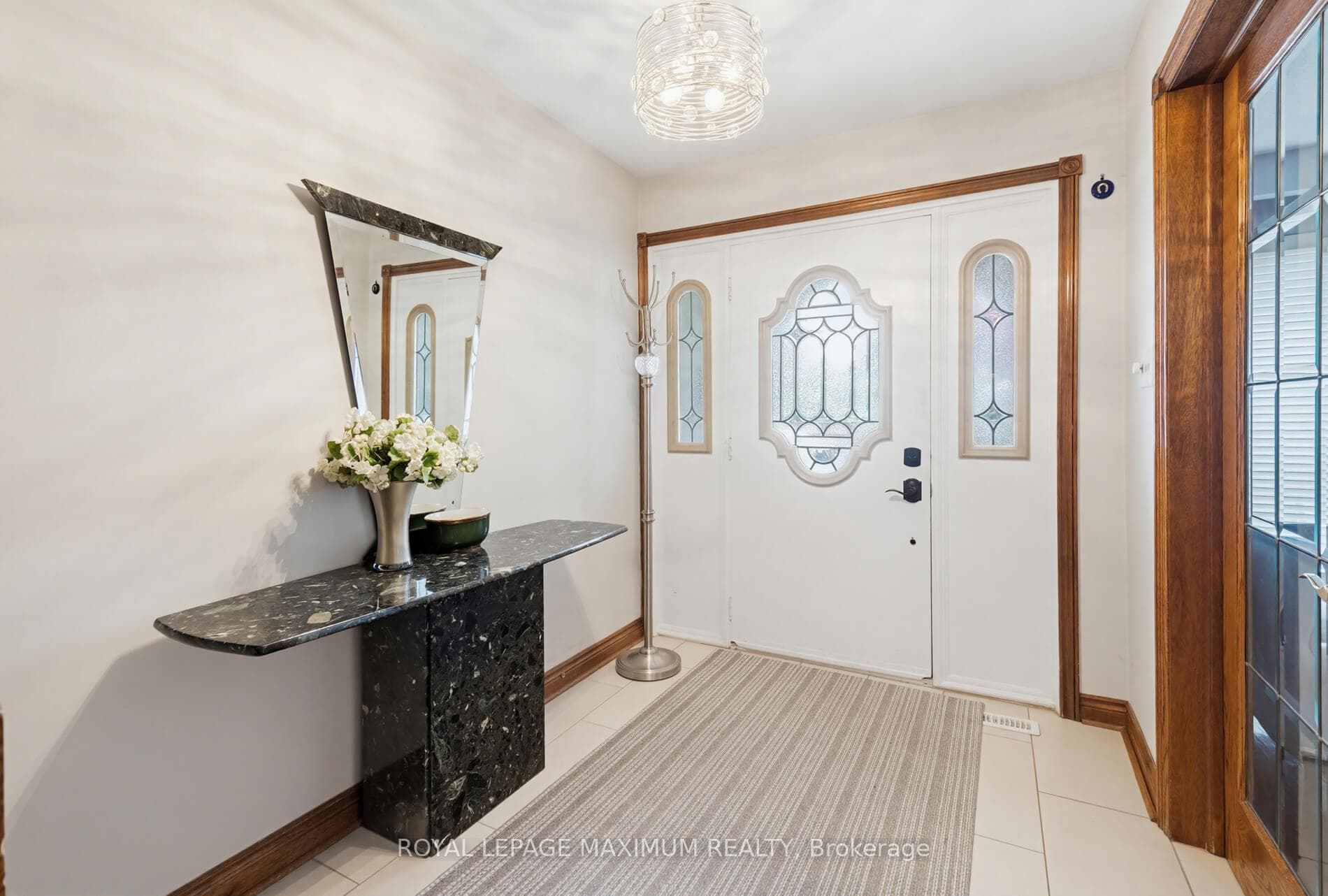 124 Nortonville Drive - Detached photo 5 of 47 in Scarborough Village / Eglinton East, Ontario