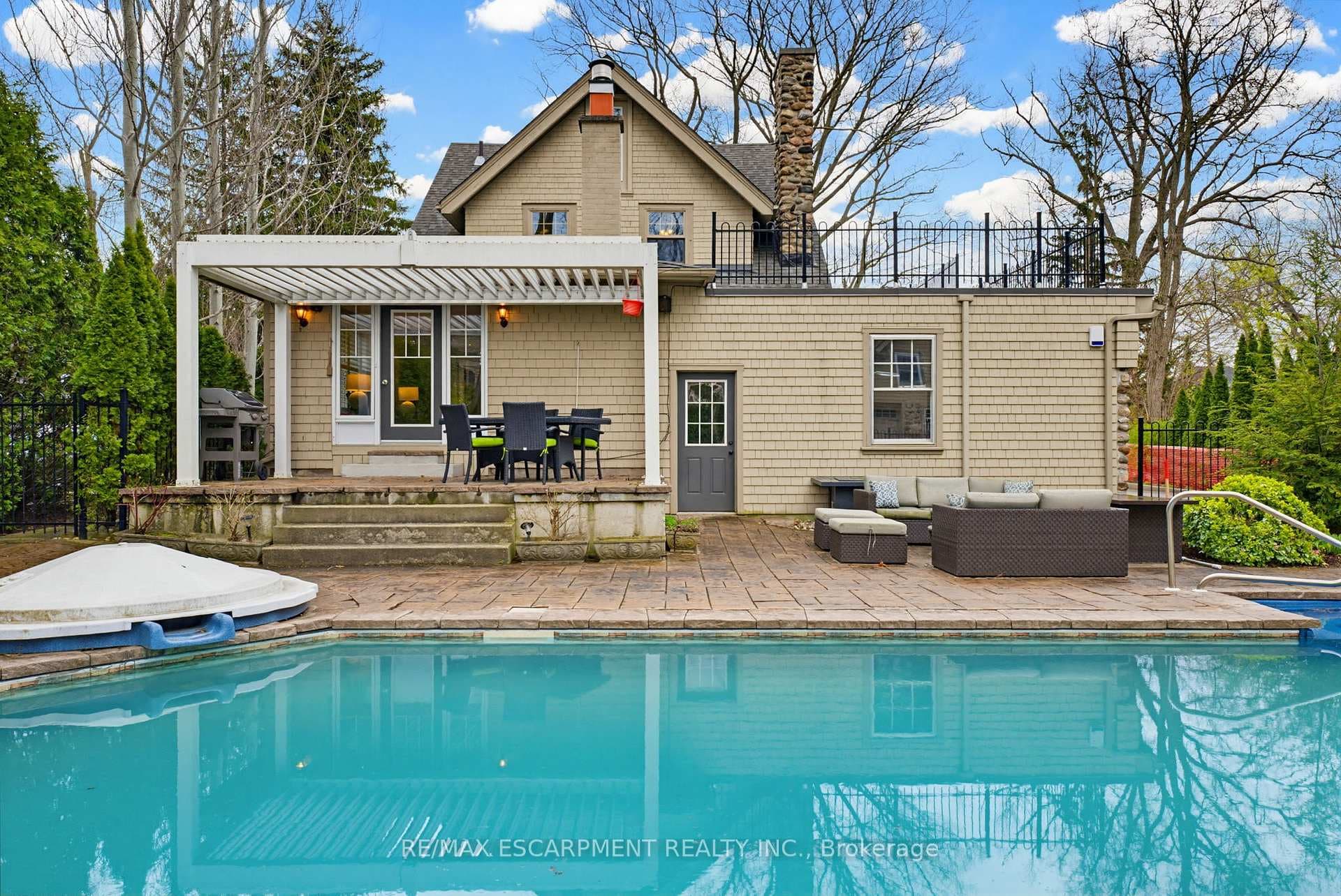 3083 LAKESHORE Road - Detached photo 47 of 50 in Burlington, Ontario