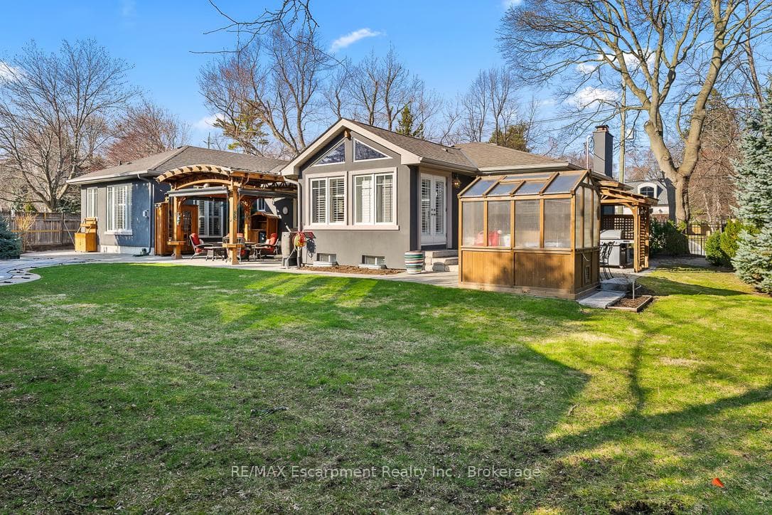 214 MAPLE GROVE Drive - Detached photo 46 of 49 in Oakville, Ontario