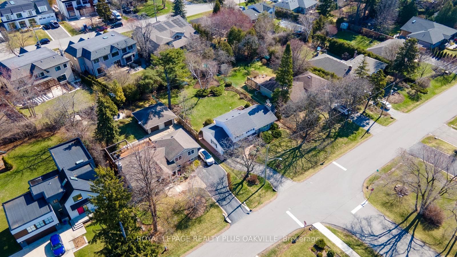 227 Sandwell Drive - Detached photo 41 of 44 in Oakville, Ontario