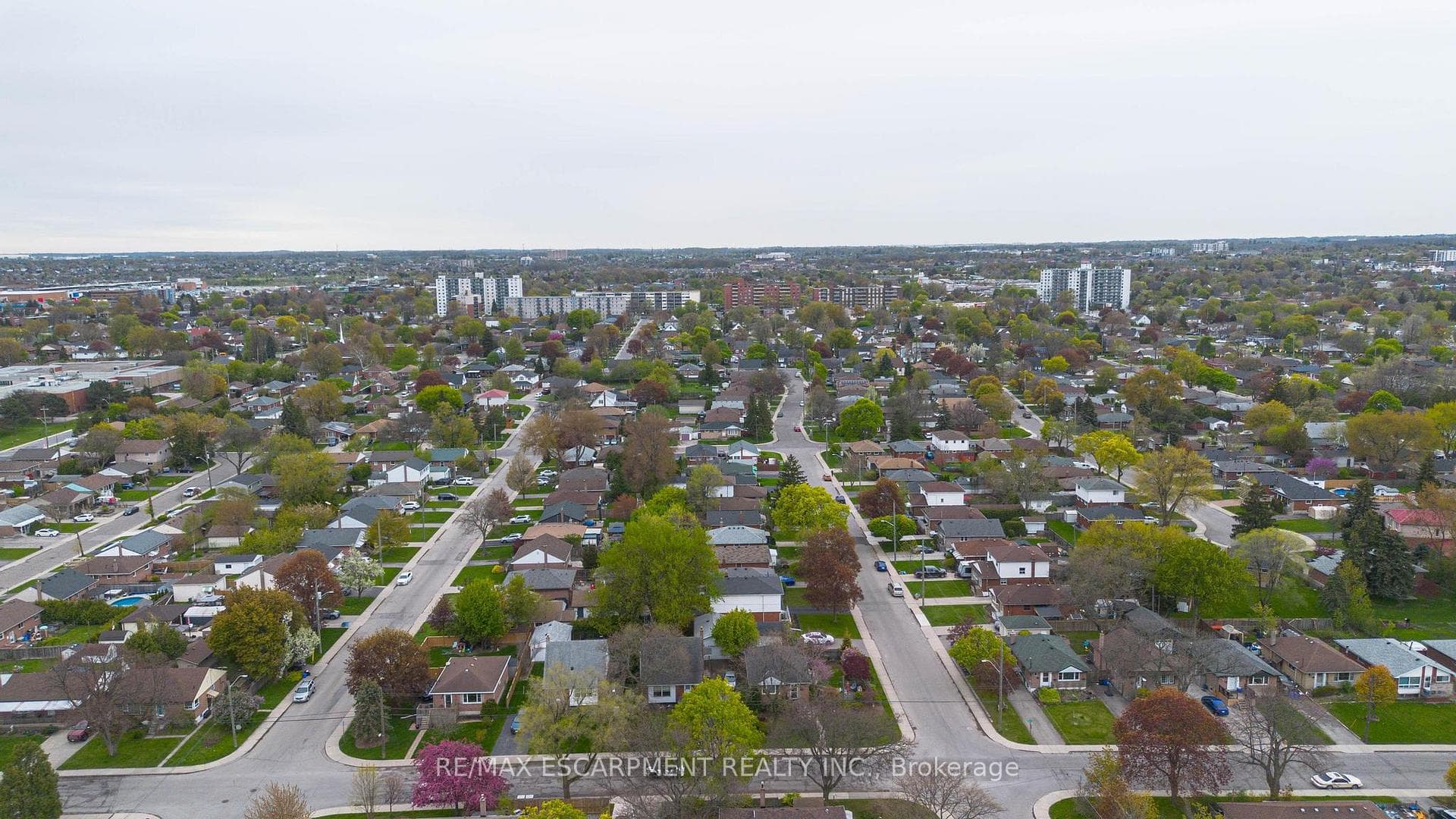 374 East 13th Street - Detached photo 36 of 40 in Hamilton, Ontario