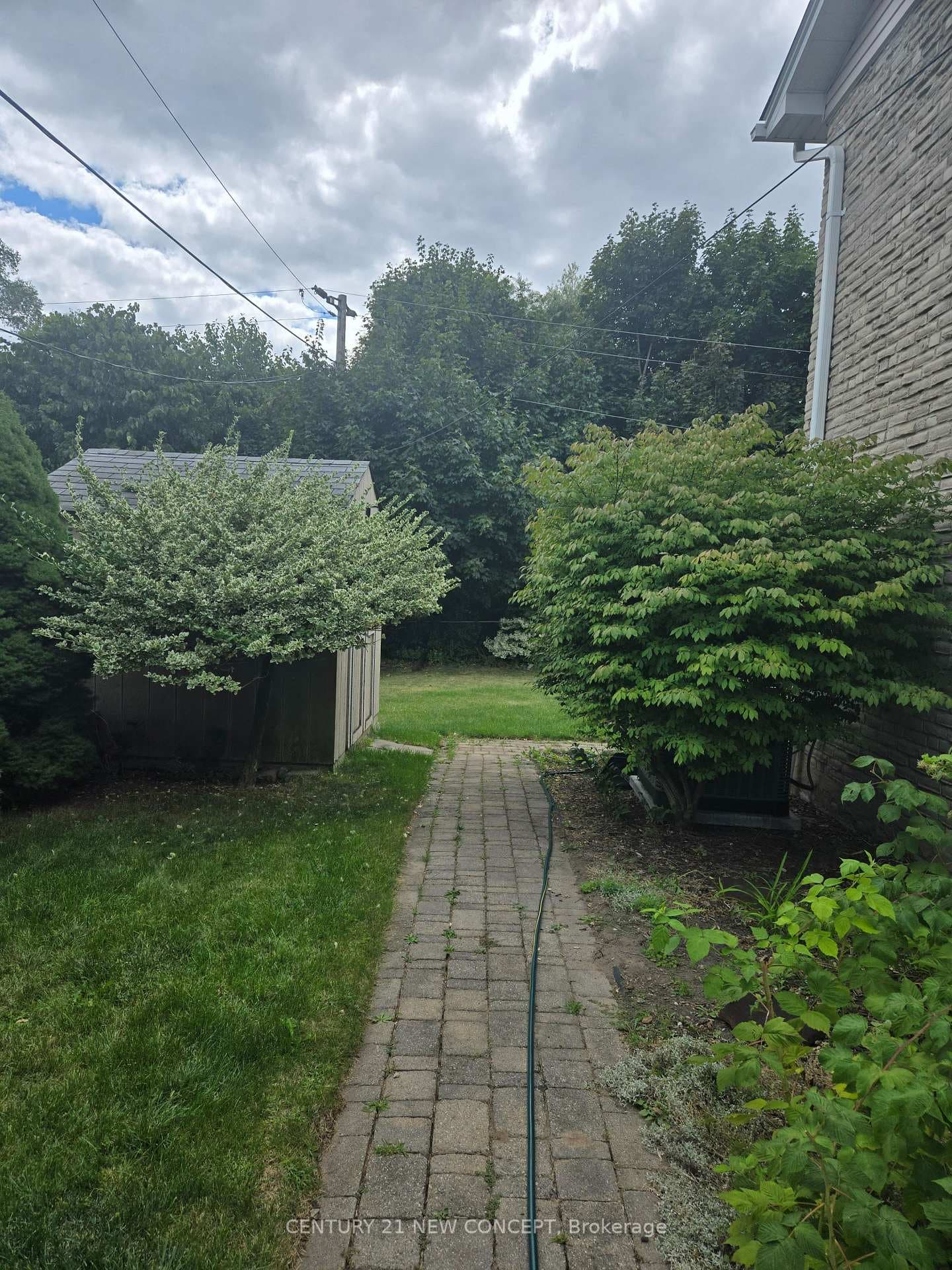 412 Melores Drive - Semi-Detached photo 24 of 26 in Burlington, Ontario