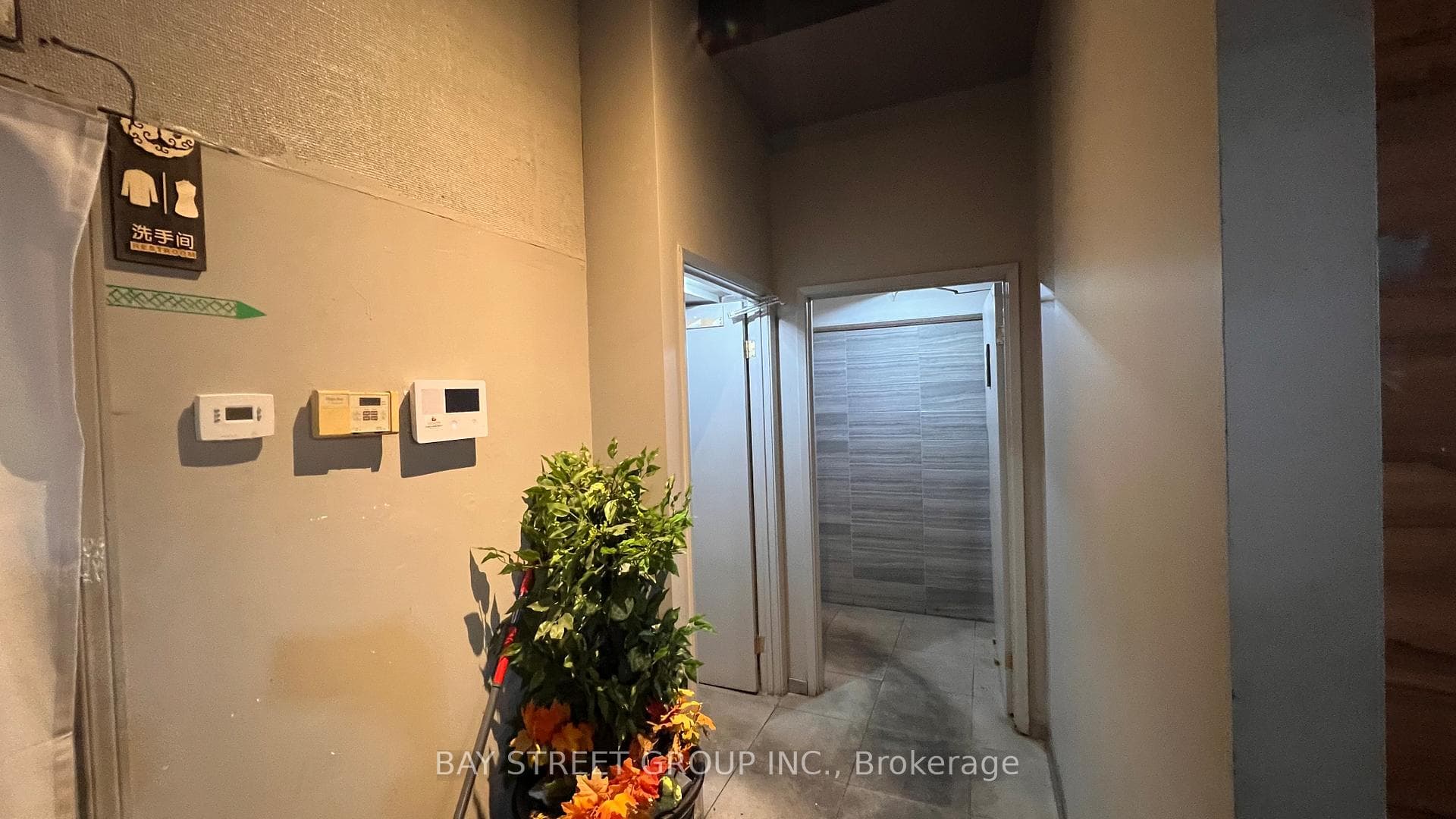 273 King Street - Commercial photo 7 of 23 in Hamilton, Ontario