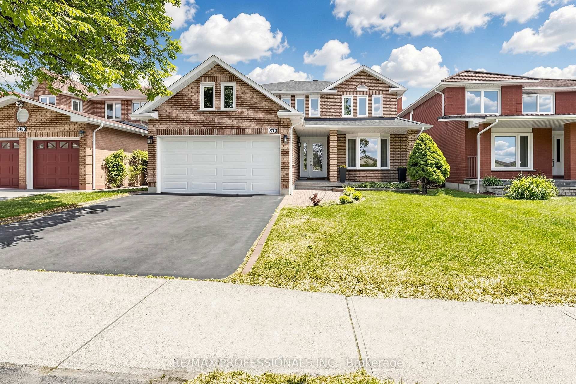 970 Silversmith Drive - Detached photo 1 of 50 in Mississauga, Ontario