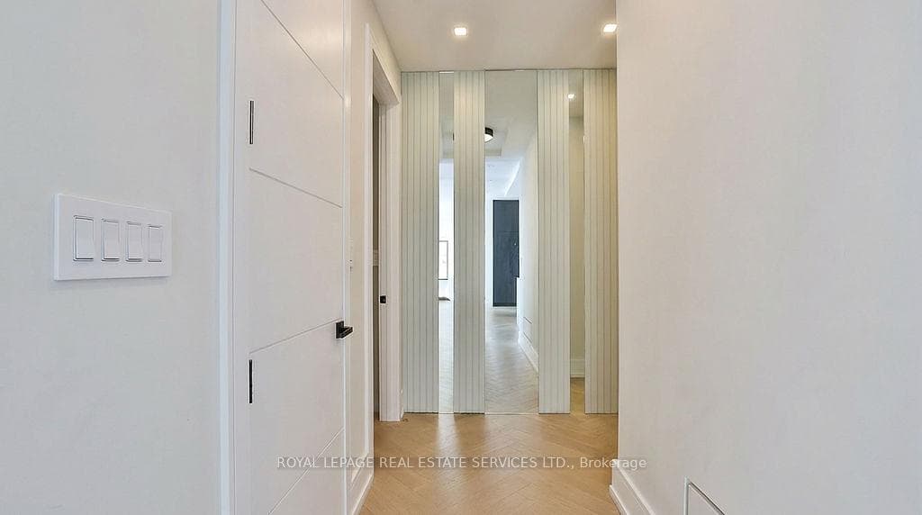 100 Appleby Place - Detached photo 21 of 46 in Burlington, Ontario