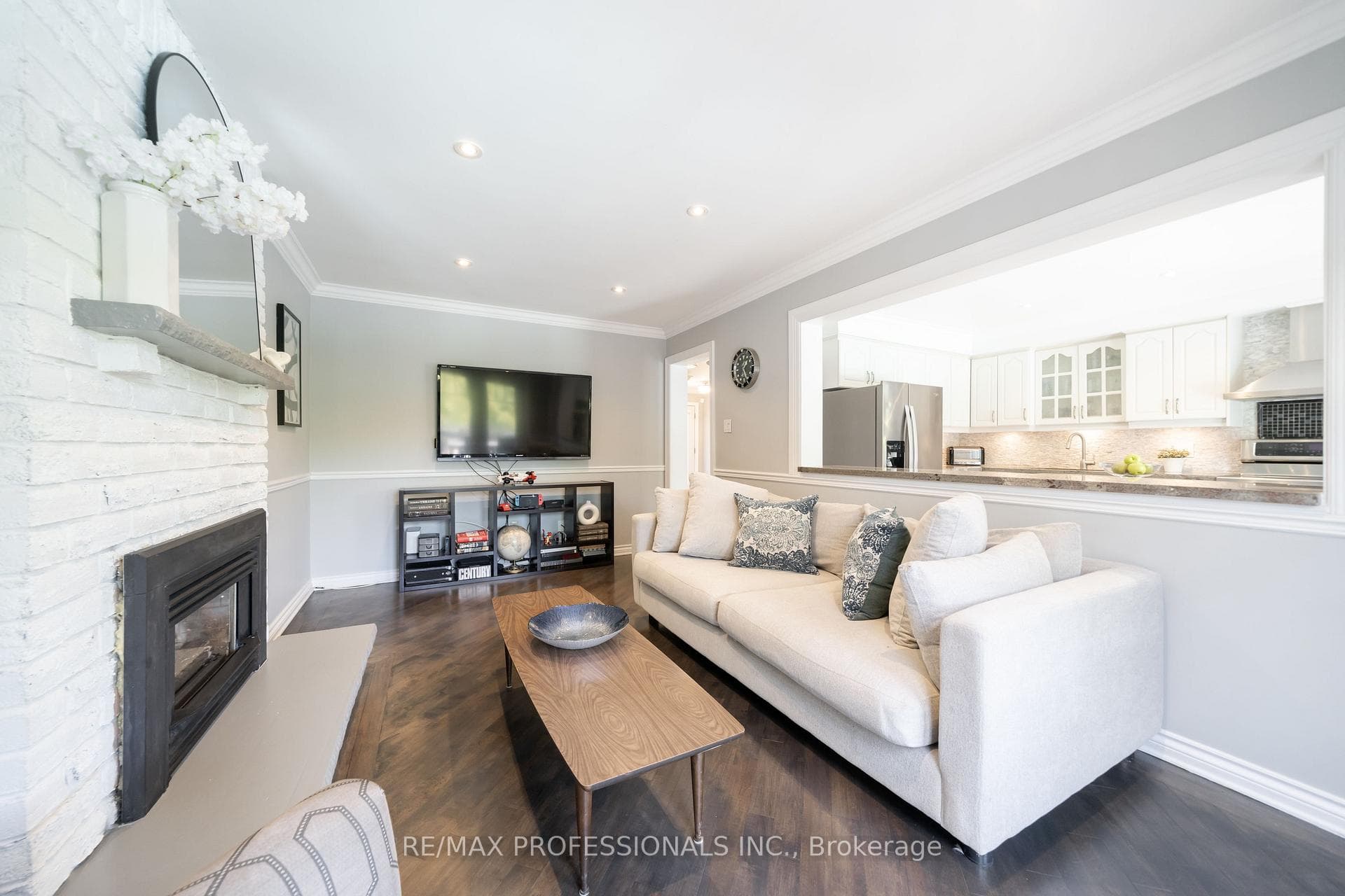 4021 Sasha Court - Detached photo 13 of 44 in Mississauga, Ontario