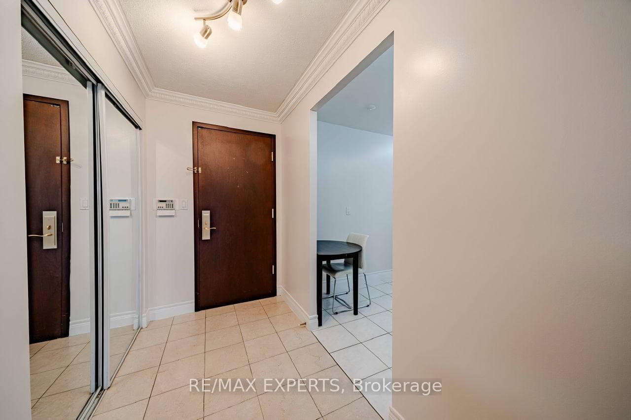 138 Bonis Avenue Unit 527 - Condo photo 4 of 42 in Scarborough Village / Eglinton East, Ontario