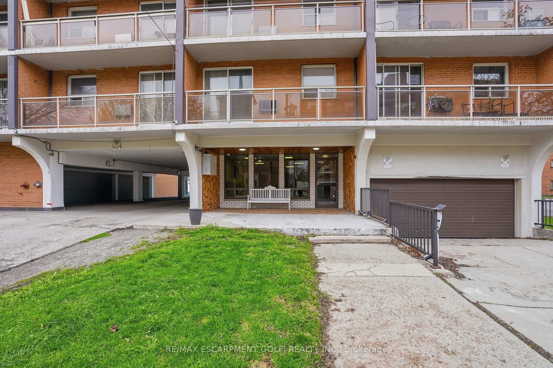 30 Summit Avenue Unit 303 - Condo photo 3 of 28 in Hamilton, Ontario