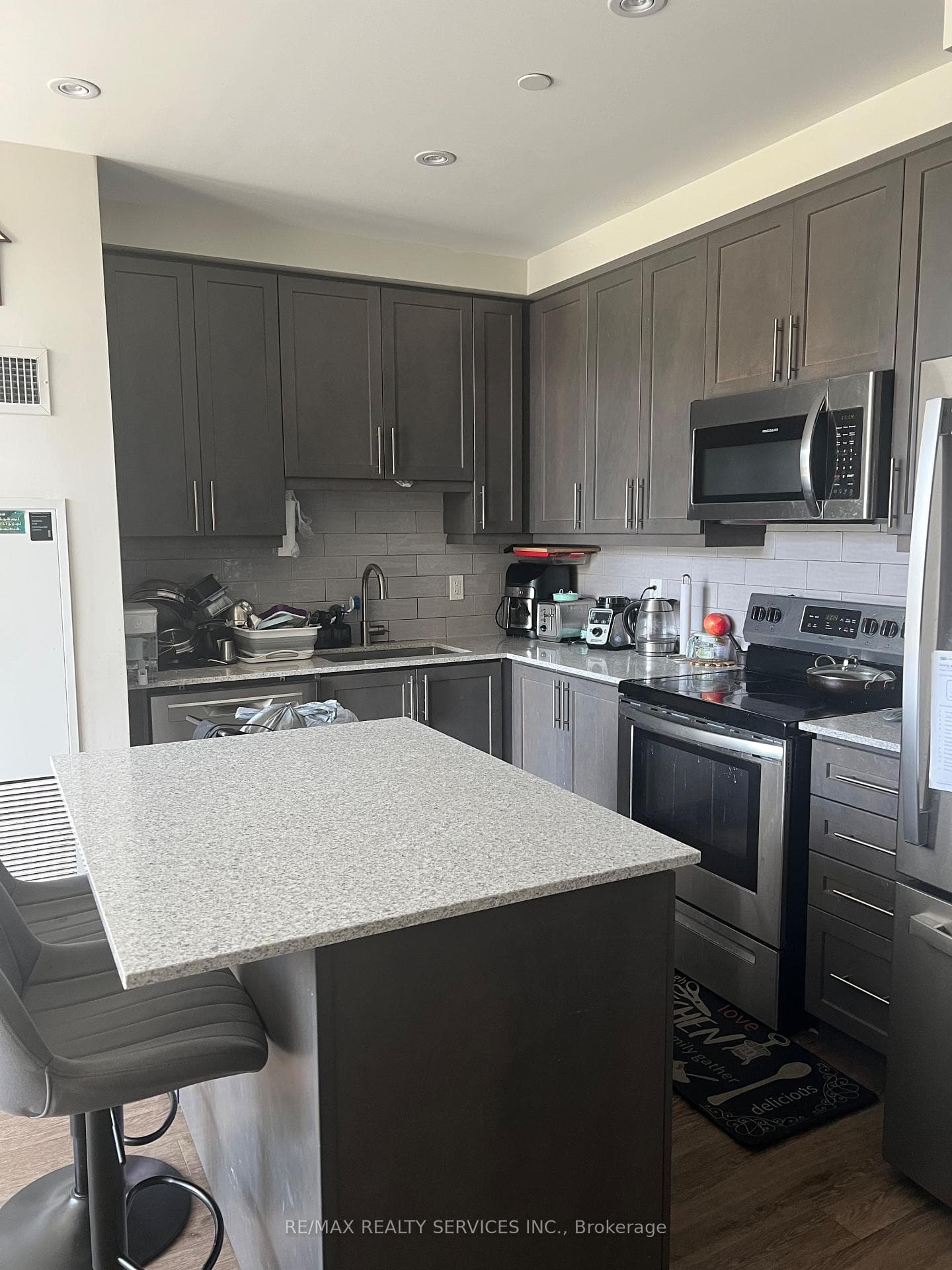 15 Lynch Street Unit 303 - Condo photo 22 of 27 in Brampton, Ontario