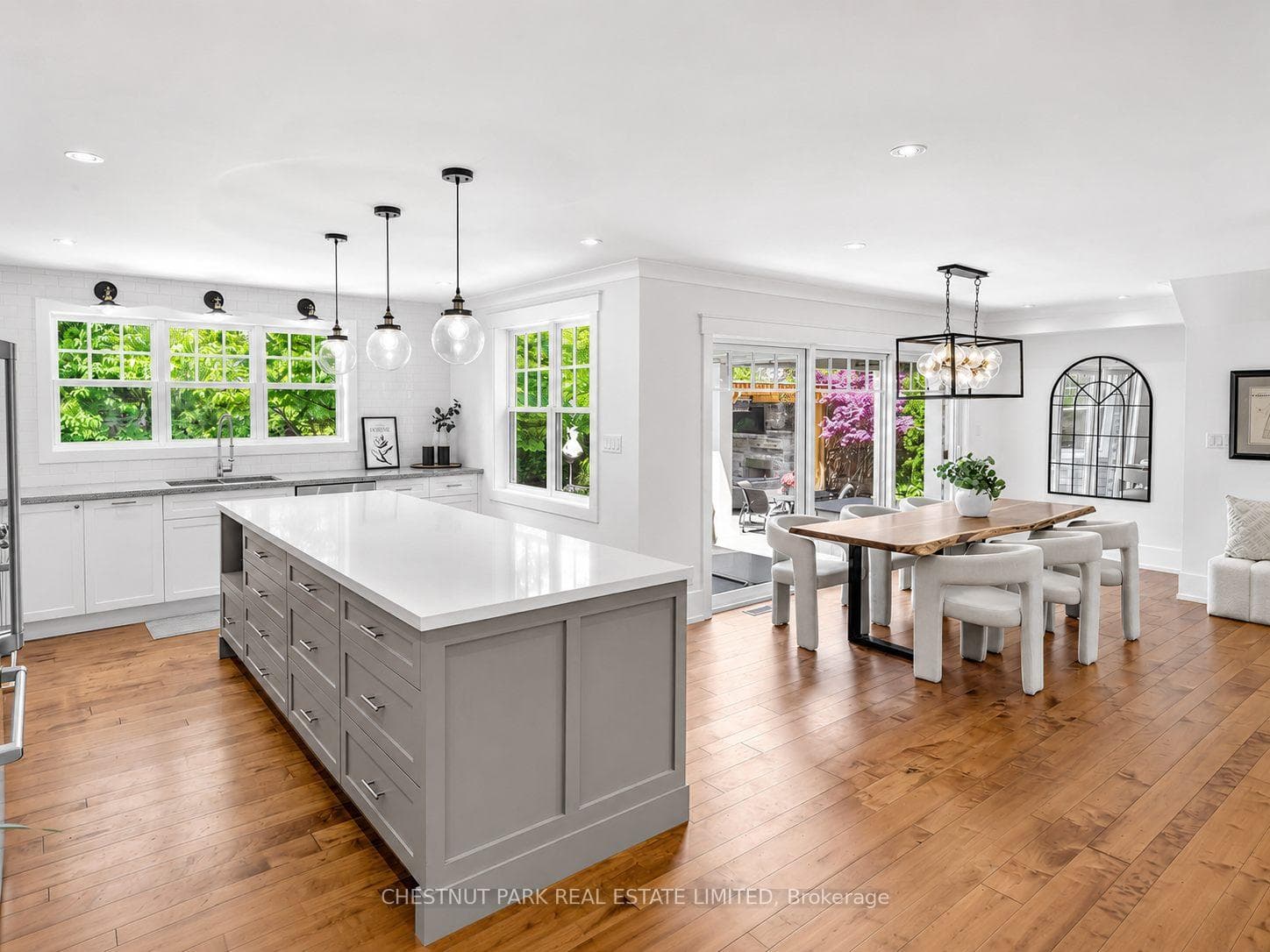 1403 Eden Place - Detached photo 13 of 50 in Burlington, Ontario