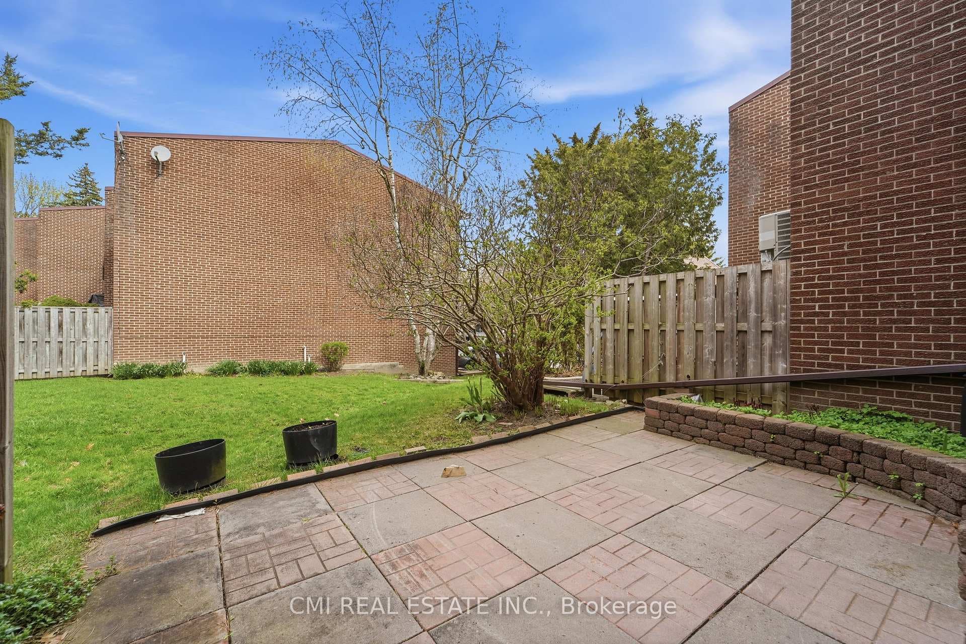 6 Windy Golfway Way - Condo photo 17 of 41 in Flemingdon Park / Don Mills, Ontario
