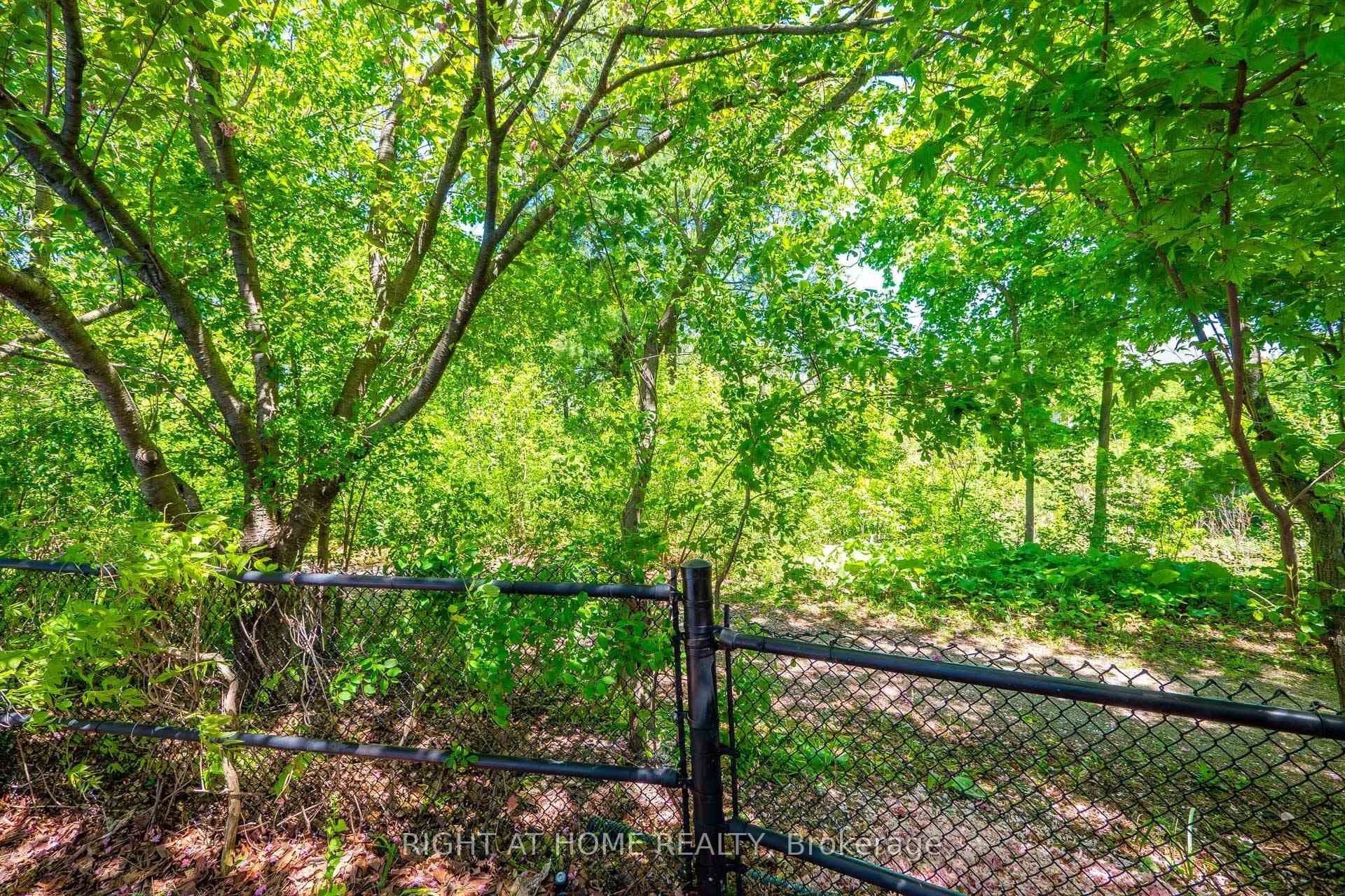 2005 Oak Springs Road - Detached photo 50 of 50 in Oakville, Ontario
