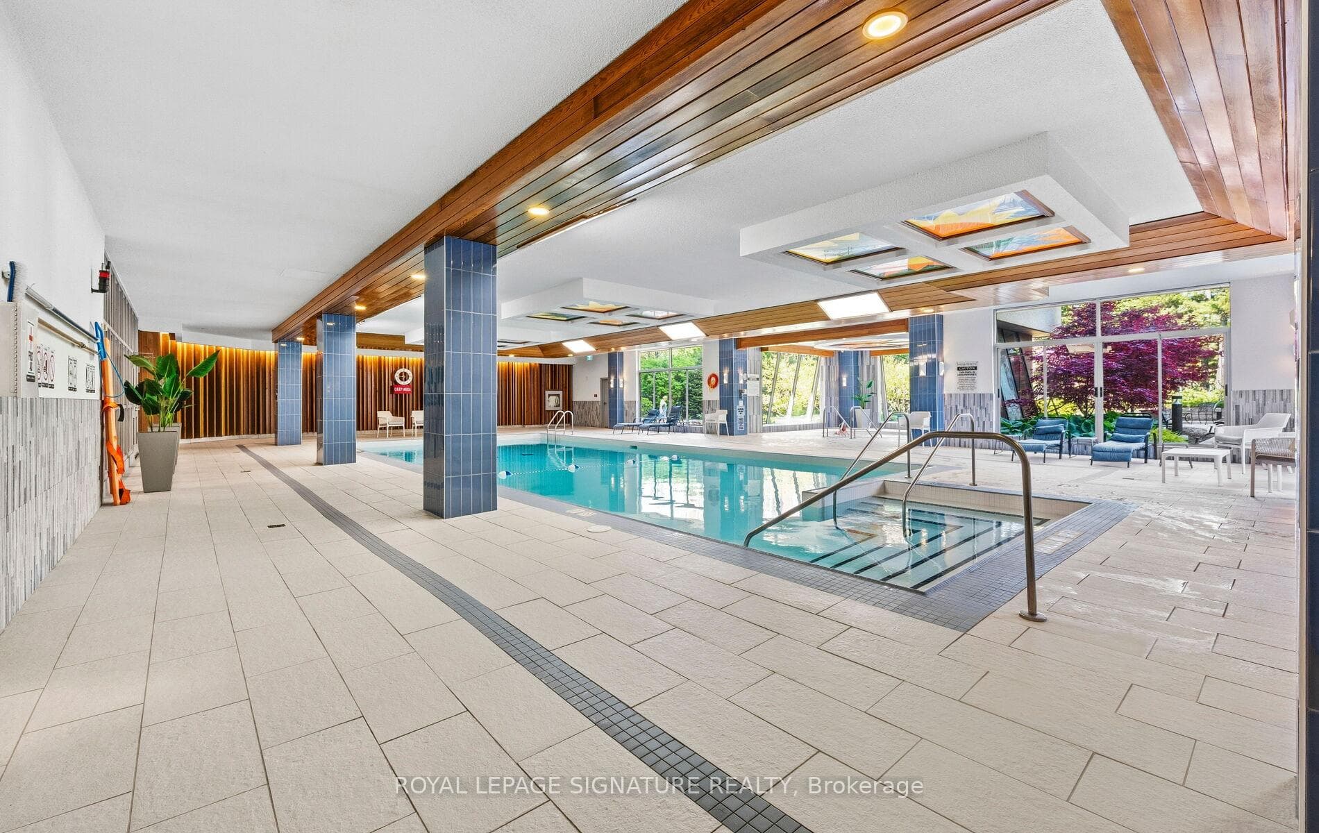 3 Concorde Place Unit 805 - Condo photo 31 of 36 in Don Mills / Parkwoods / Victoria Village, Ontario