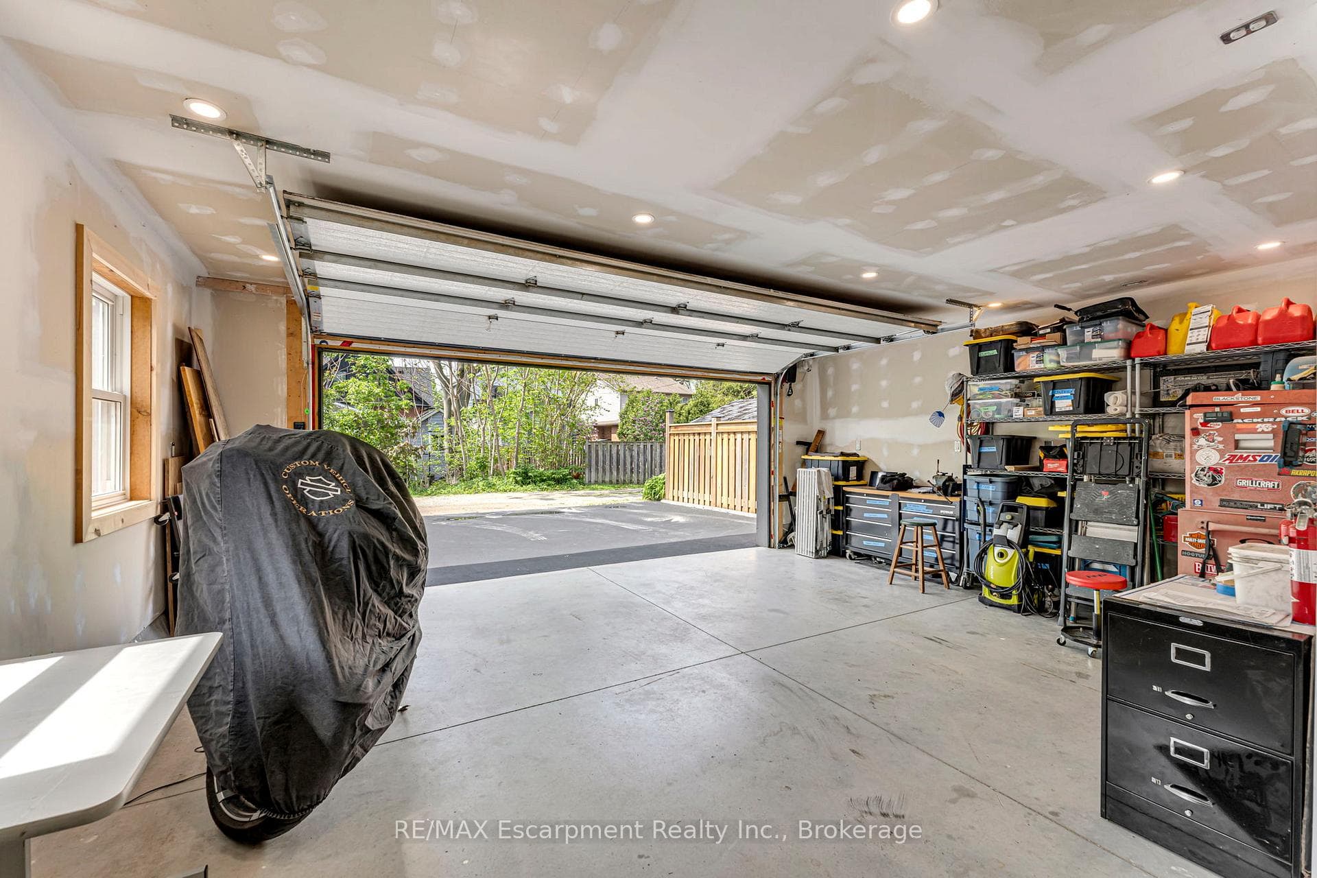 546 HURD Avenue - Detached photo 32 of 46 in Burlington, Ontario
