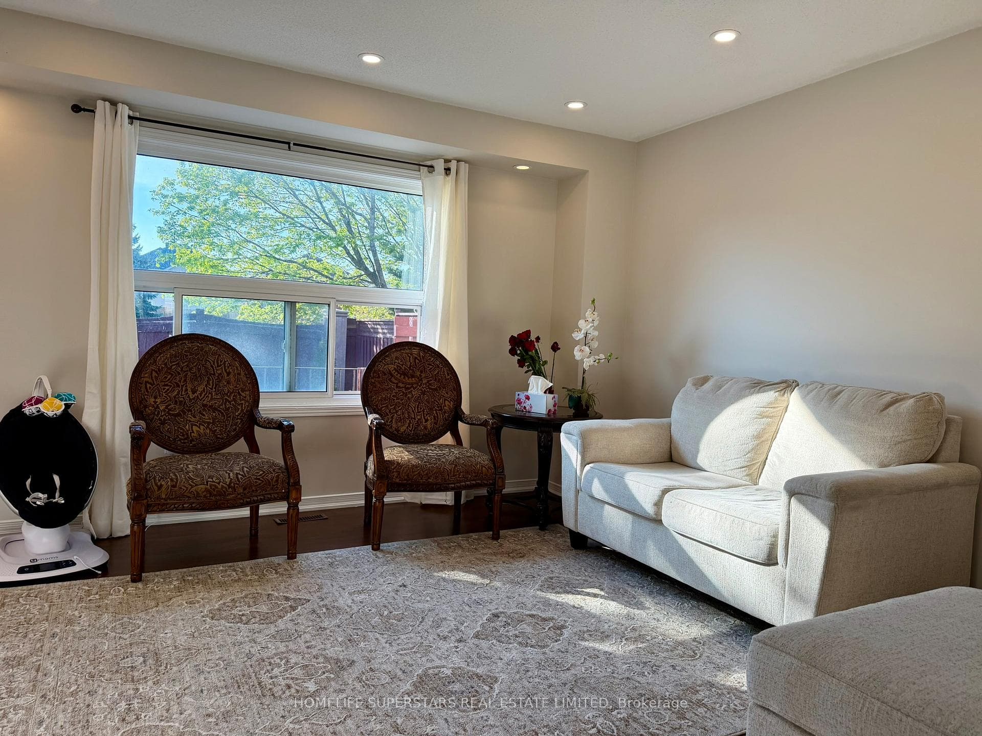 172 Rainforest Drive - Semi-Detached photo 6 of 31 in Brampton, Ontario