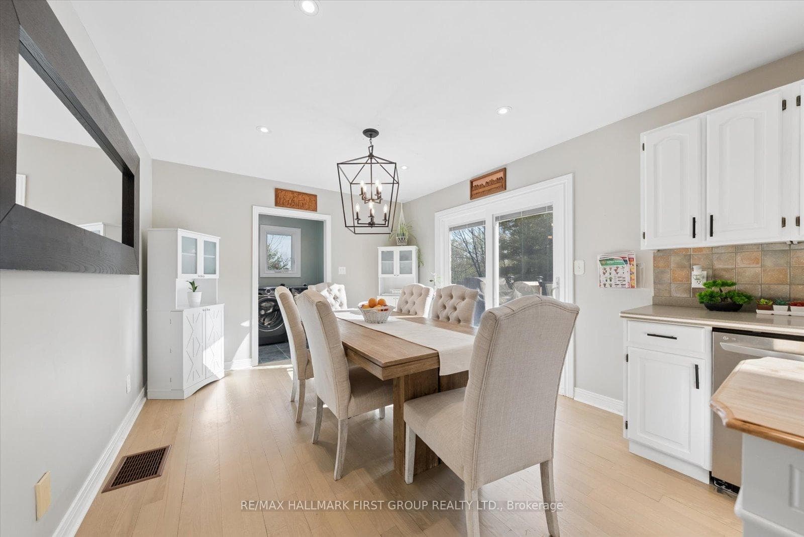 2720 Castle Hill Drive - Detached photo 6 of 37 in Hamilton Township, Ontario