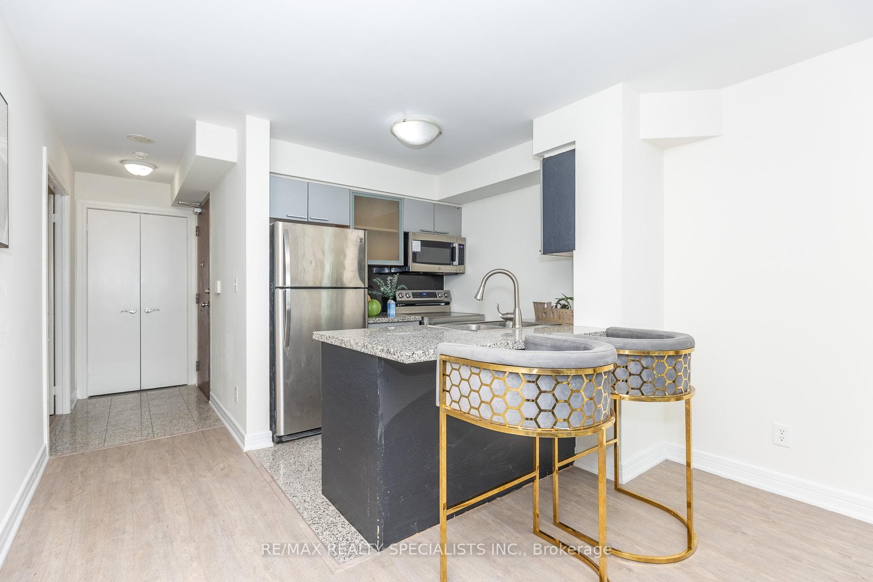 16 Harrison Garden Boulevard Unit 1801 - Condo photo 9 of 39 in Willowdale / Newtonbrook, Ontario