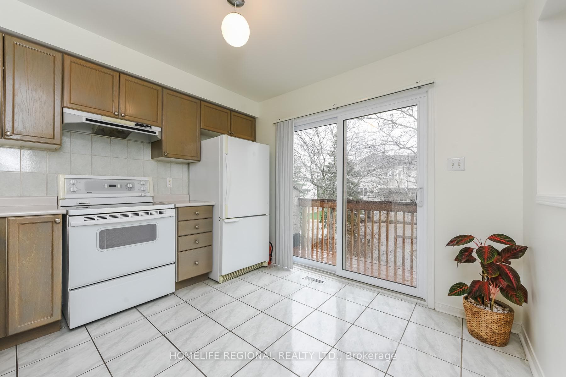 7105 Branigan Gate Unit 72 - Condo photo 8 of 34 in Mississauga, Ontario