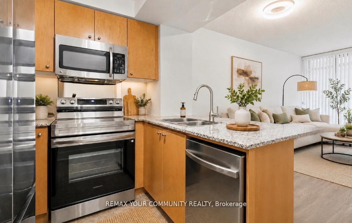 8 Scollard Street Unit 606 - Condo photo 6 of 37 in Annex / Yorkville / Summerhill, Ontario