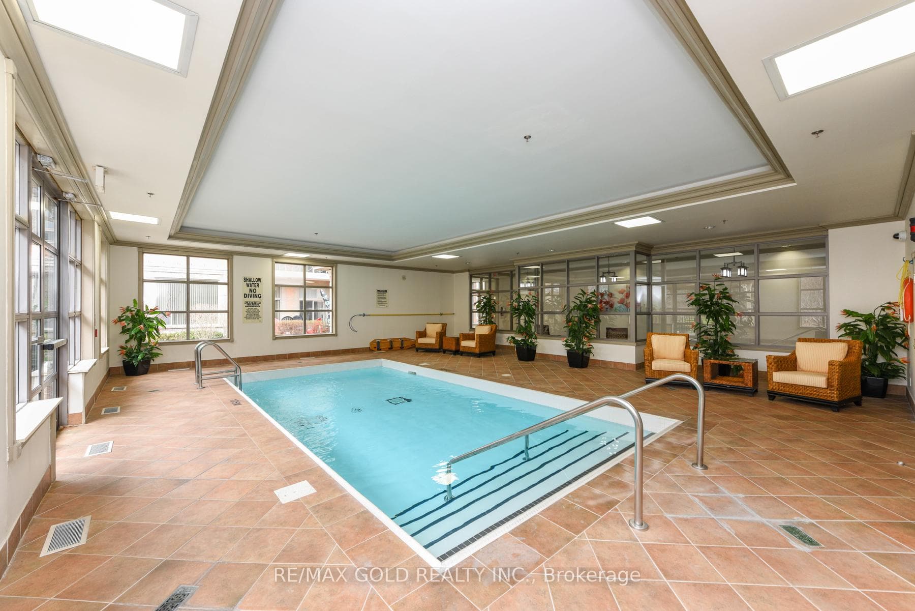 100 Burloak Drive Unit 2411 - Condo photo 41 of 48 in Burlington, Ontario