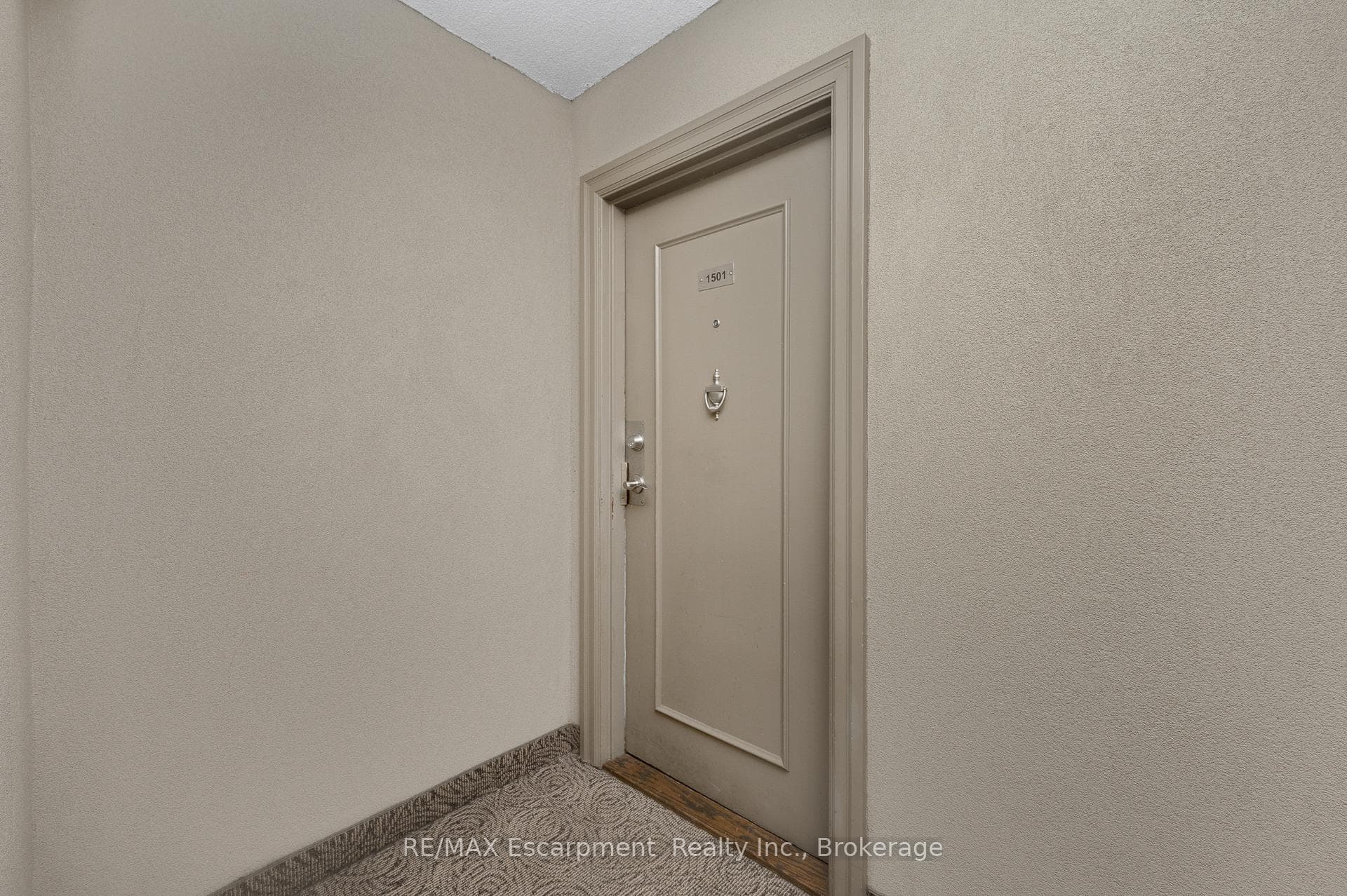 975 WARWICK Court Unit 1501 - Condo photo 4 of 30 in Burlington, Ontario