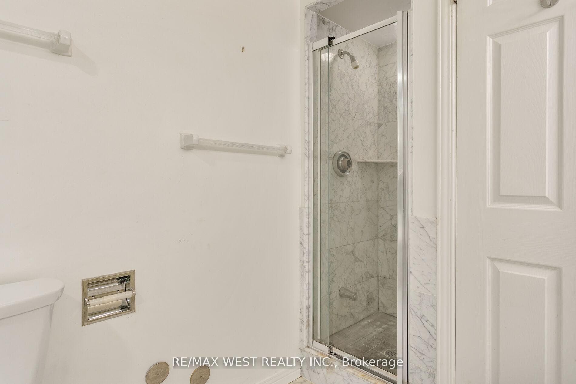 1 Aberfoyle Crescent Unit 411 - Condo photo 32 of 34 in Etobicoke (Islington / Rexdale), Ontario