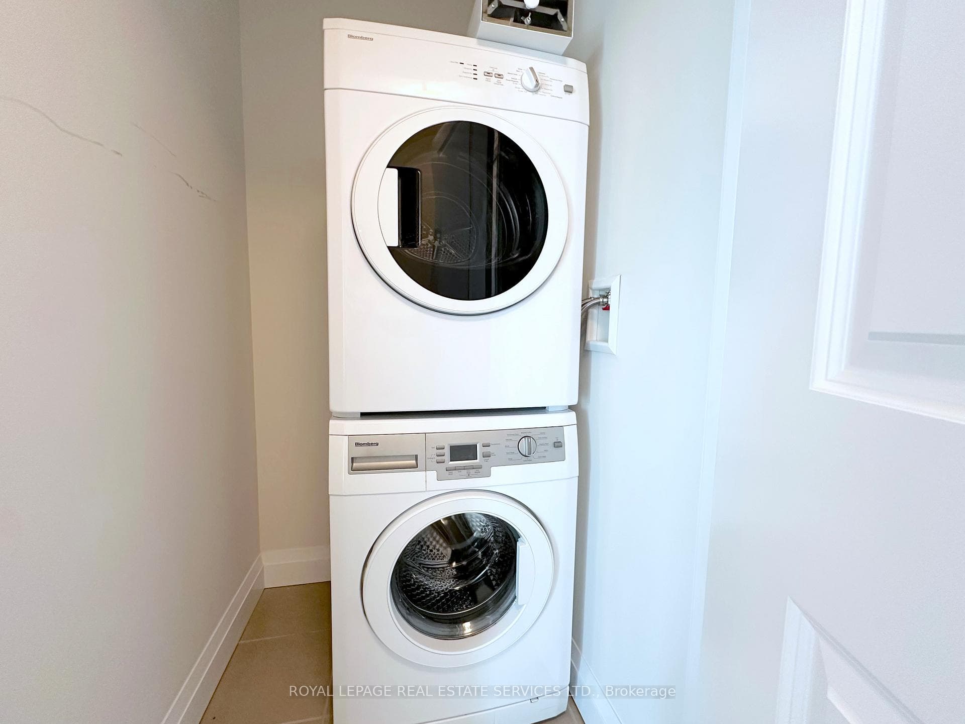 2333 Taunton Road Unit 209 - Condo photo 16 of 26 in Oakville, Ontario