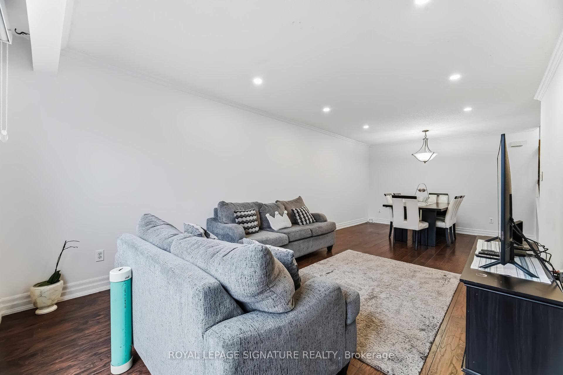 2498 Mainroyal Street - Semi-Detached photo 15 of 50 in Mississauga, Ontario