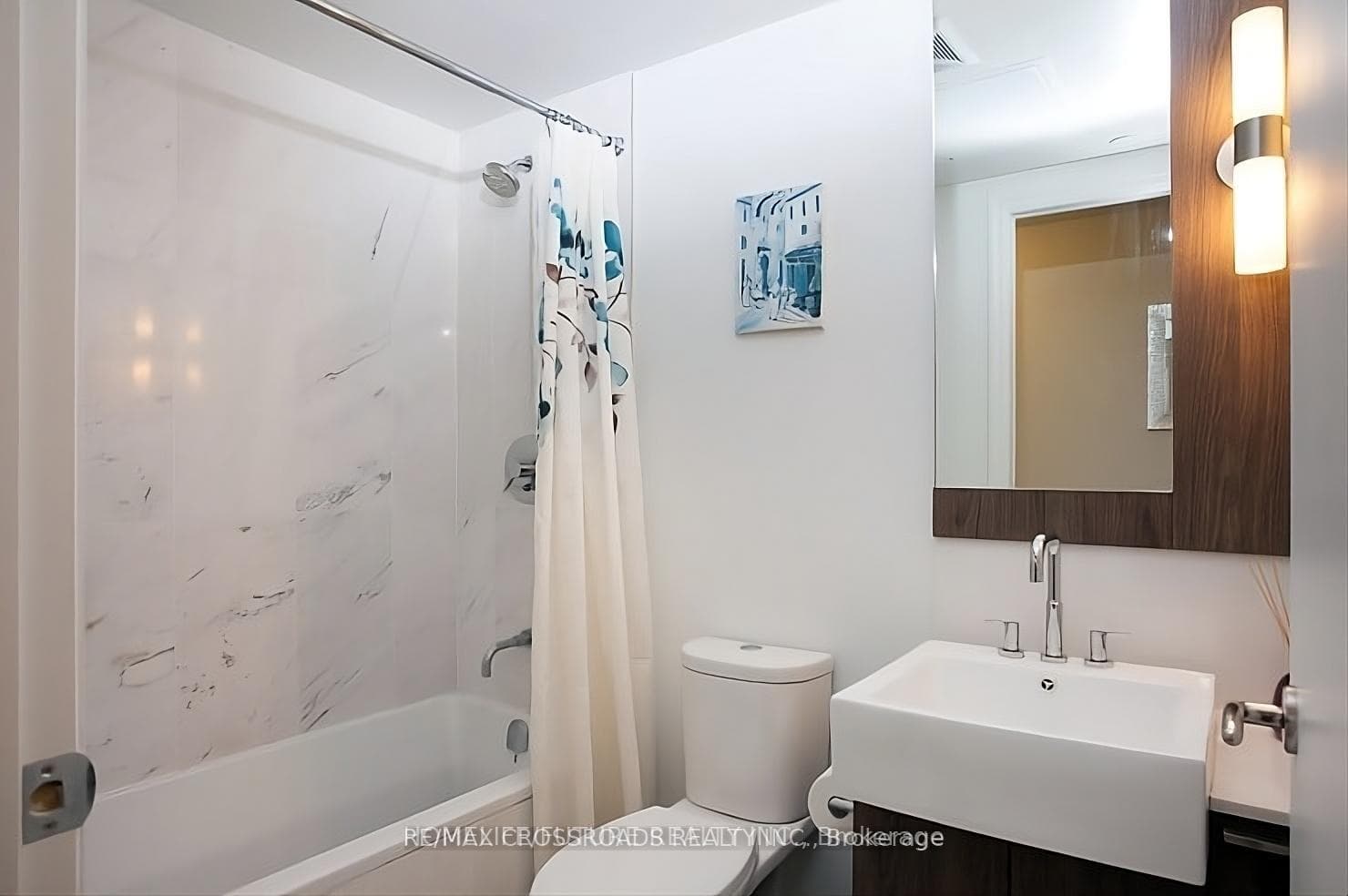 88 Blue Jays Way Unit 1308 - Condo photo 9 of 11 in Downtown Toronto / Waterfront, Ontario