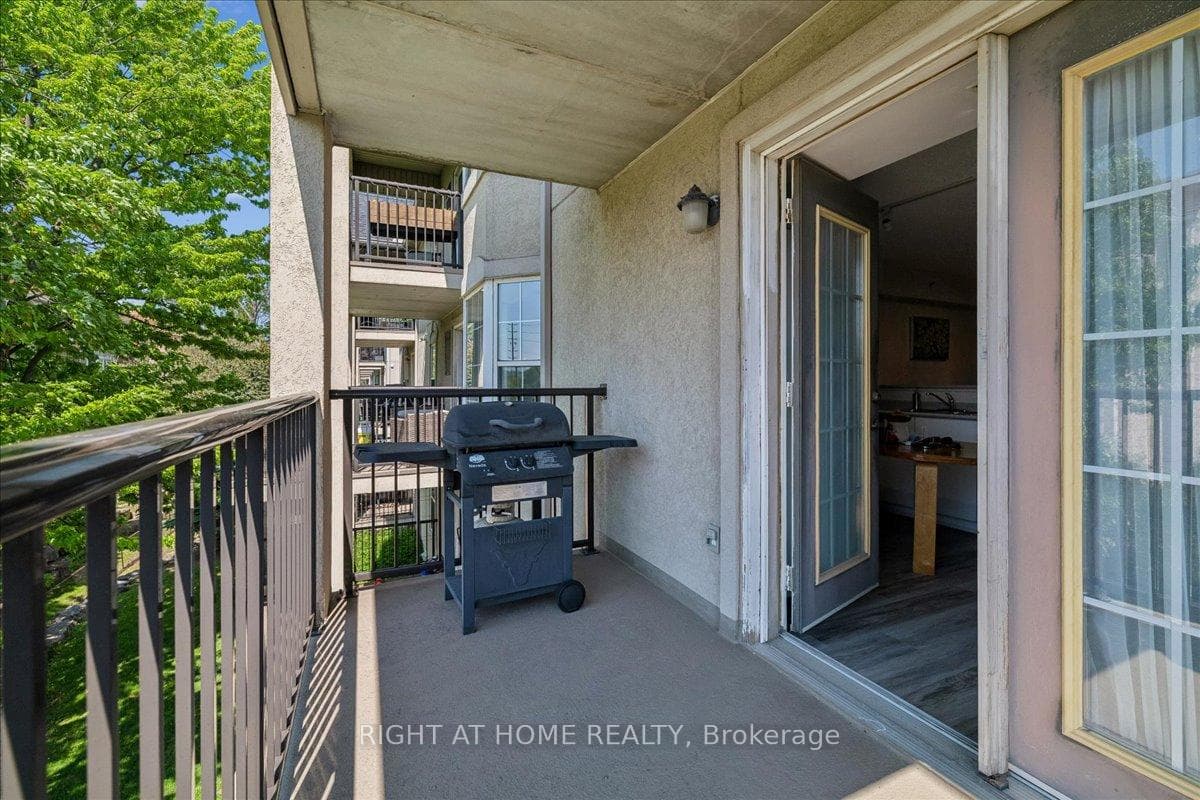 1451 Walker's Line Unit Unit # 312 - Condo photo 19 of 47 in Burlington, Ontario