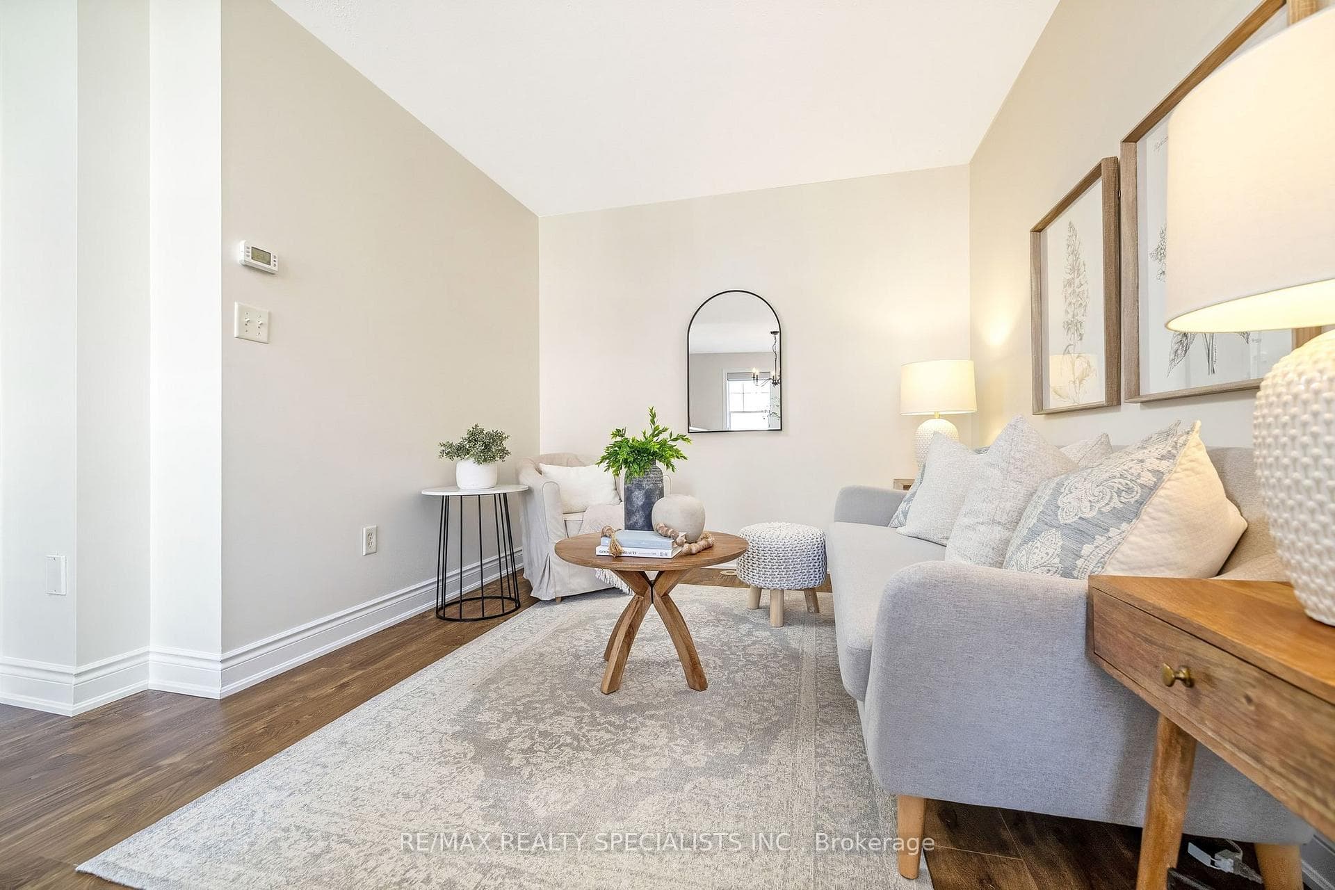 3032 Drumloch Avenue - Townhouse photo 7 of 29 in Oakville, Ontario