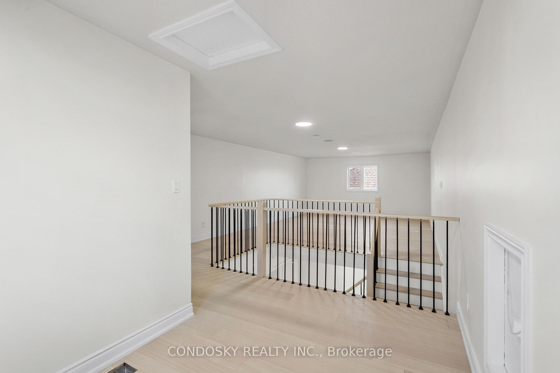 3322 Fox Run Circle - Detached photo 33 of 50 in Oakville, Ontario