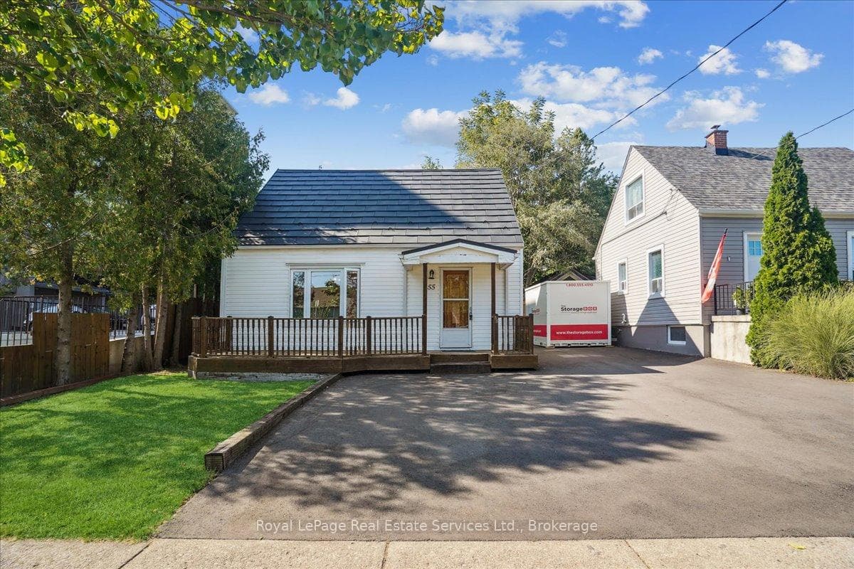 55 Stewart Street - Detached photo 4 of 9 in Oakville, Ontario