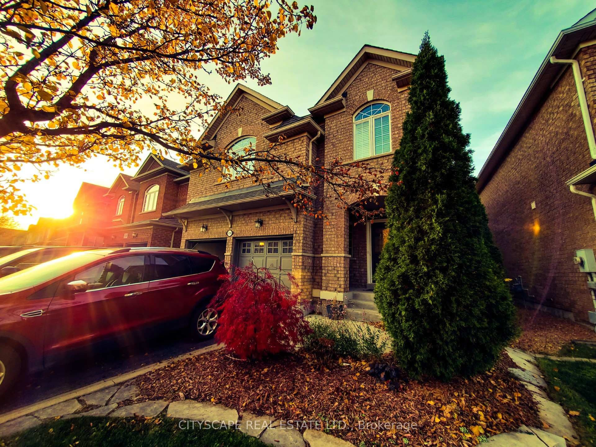 5216 Nova Crescent - home for sale in Burlington, Ontario