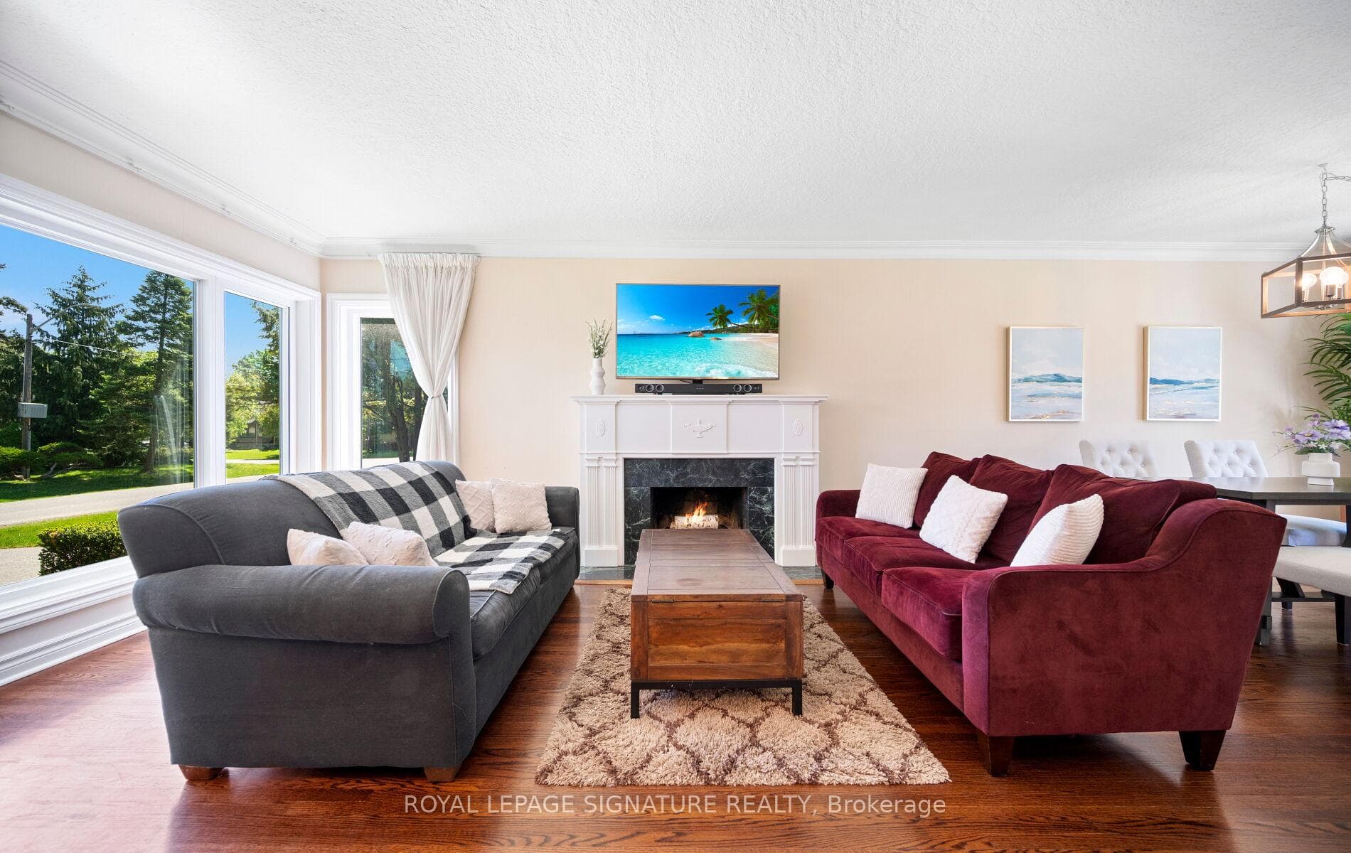 1570 Park Royale Boulevard - Detached photo 8 of 38 in Mississauga, Ontario