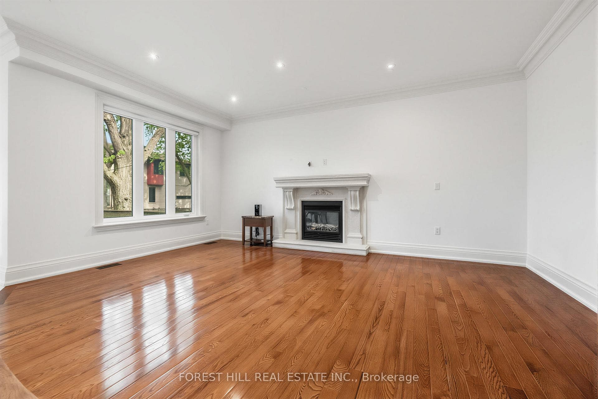 131 Estelle Avenue - Detached photo 13 of 40 in Willowdale / Newtonbrook, Ontario