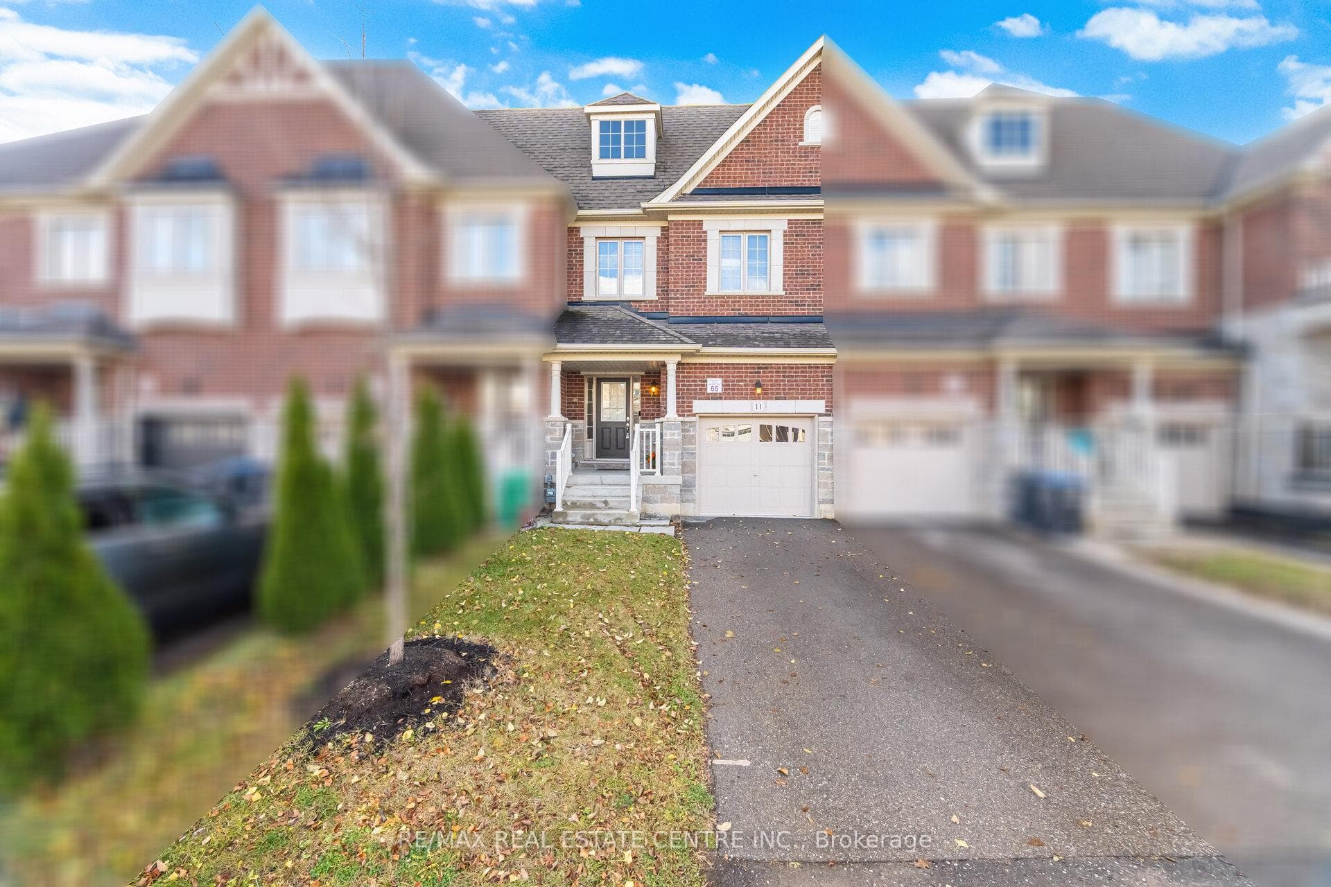 11 Yately Street - Townhouse photo 2 of 29 in Brampton, Ontario