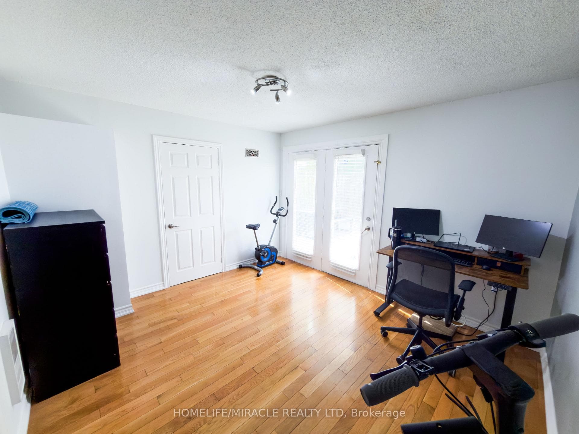 2440 Bromsgrove Road Unit 64 - Condo photo 9 of 40 in Mississauga, Ontario
