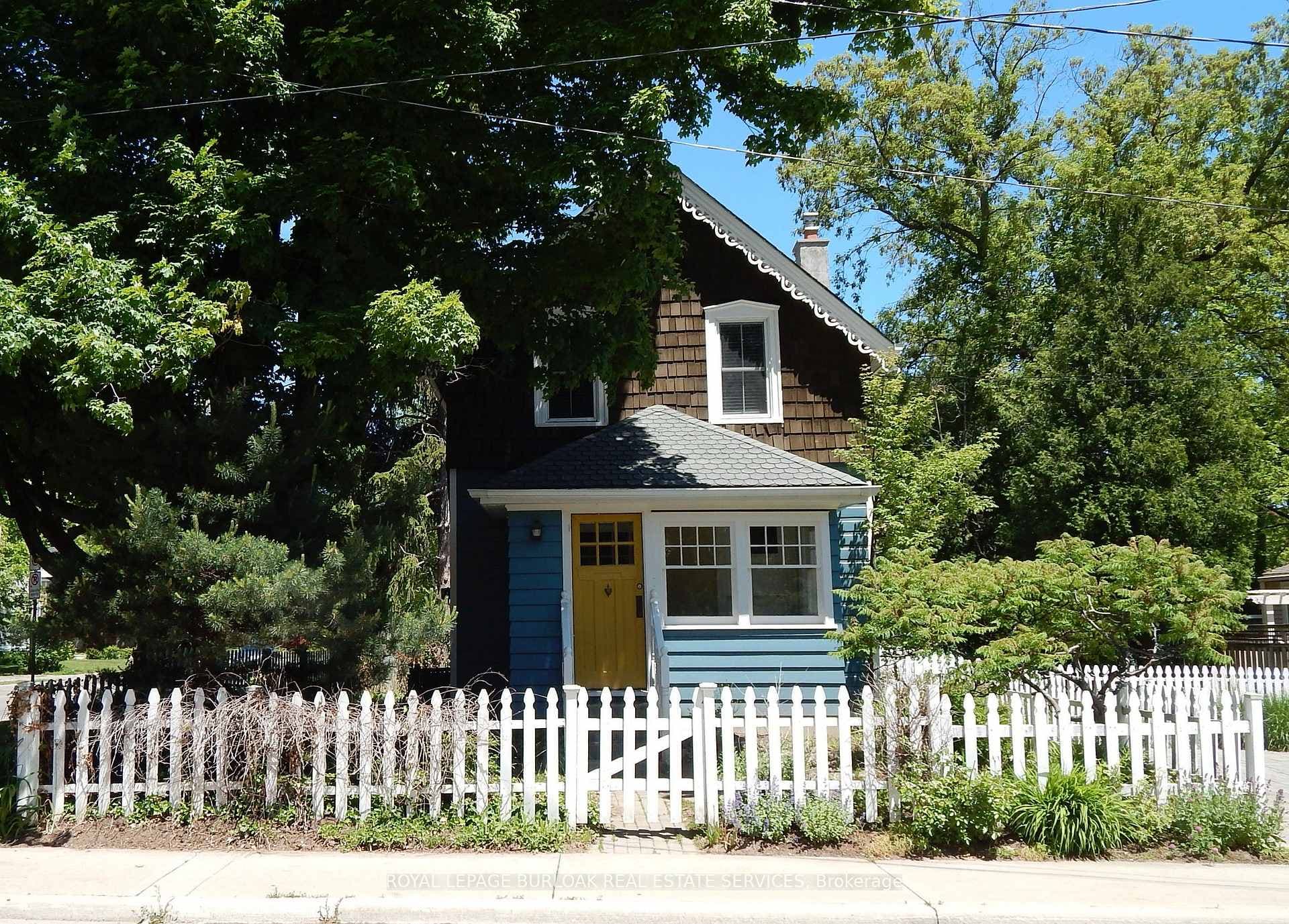 455 Nelson Avenue - home for sale in Burlington, Ontario