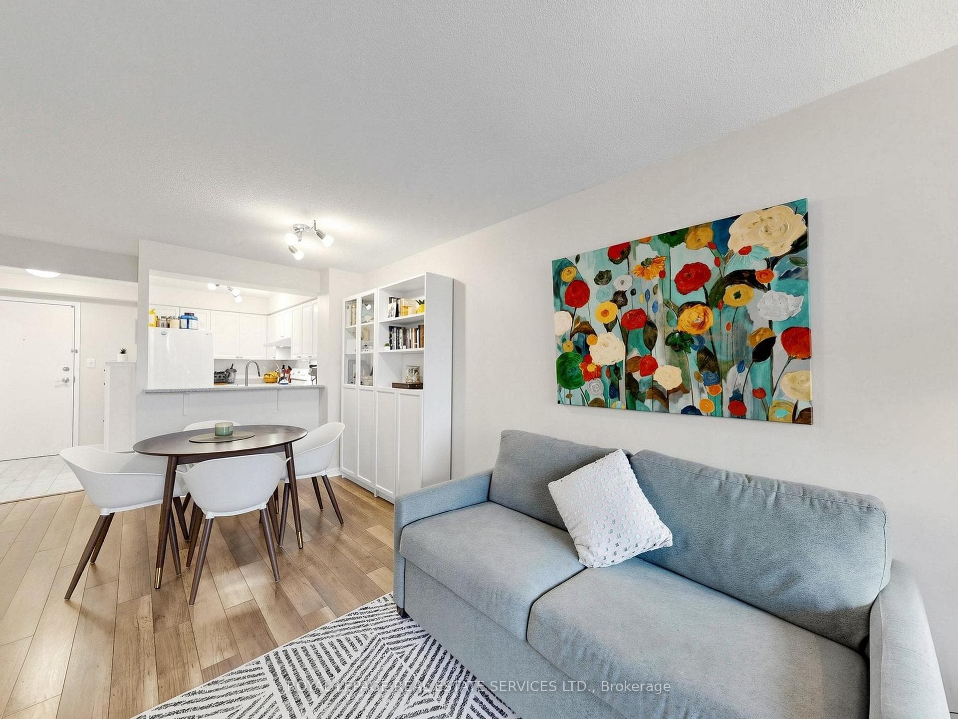 398 Eglinton Avenue Unit 203 - Condo photo 9 of 45 in Leaside / Davisville, Ontario