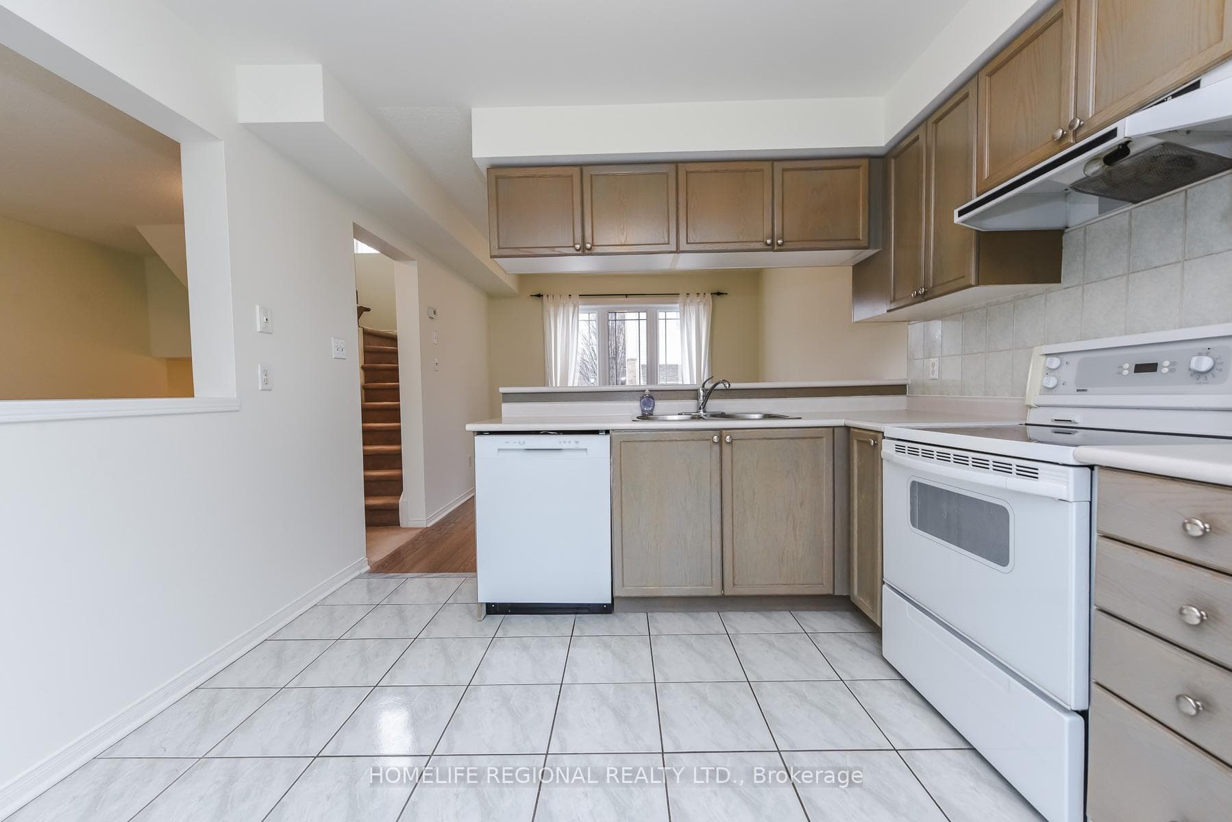 7105 Branigan Gate Unit 72 - Condo photo 10 of 34 in Mississauga, Ontario