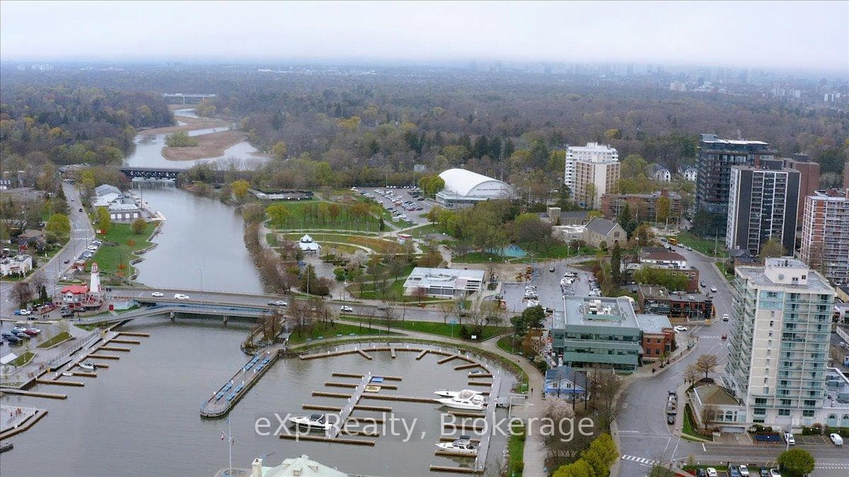 39 Stavebank Road Unit 403 - Condo photo 32 of 33 in Mississauga, Ontario