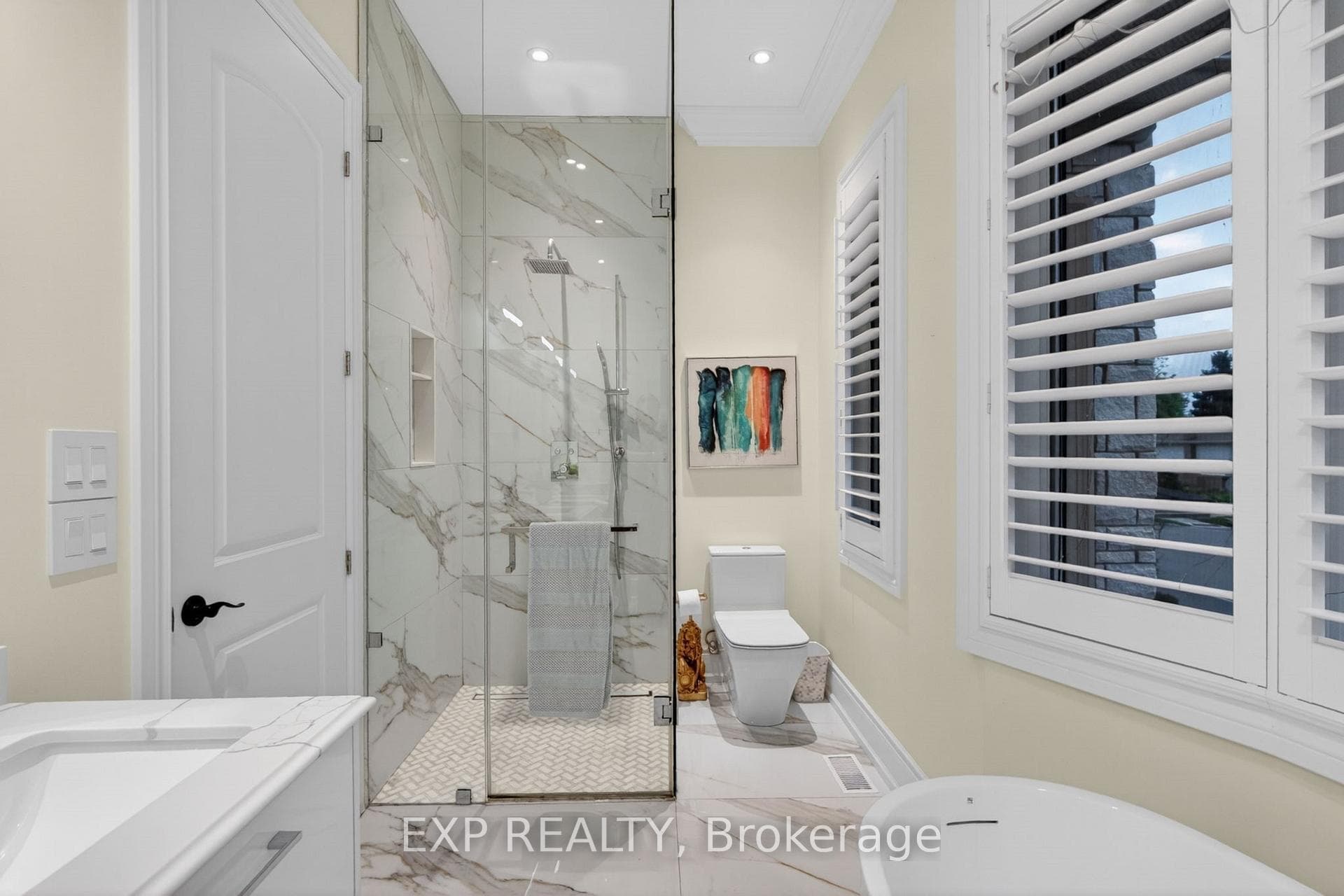 2439 Bridge Road - Detached photo 12 of 50 in Oakville, Ontario