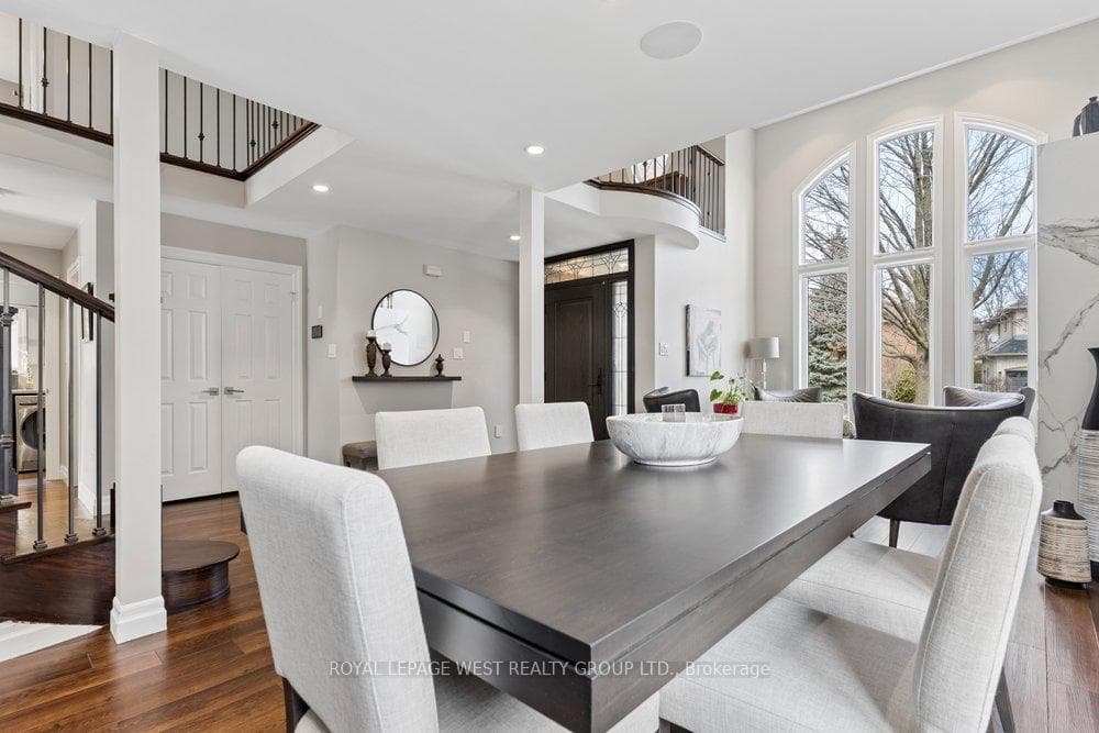 2293 Carpenters Circle - Detached photo 18 of 50 in Oakville, Ontario