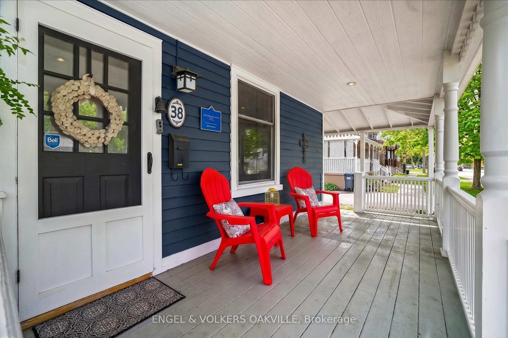 38 John Street - Detached photo 2 of 46 in Mississauga, Ontario