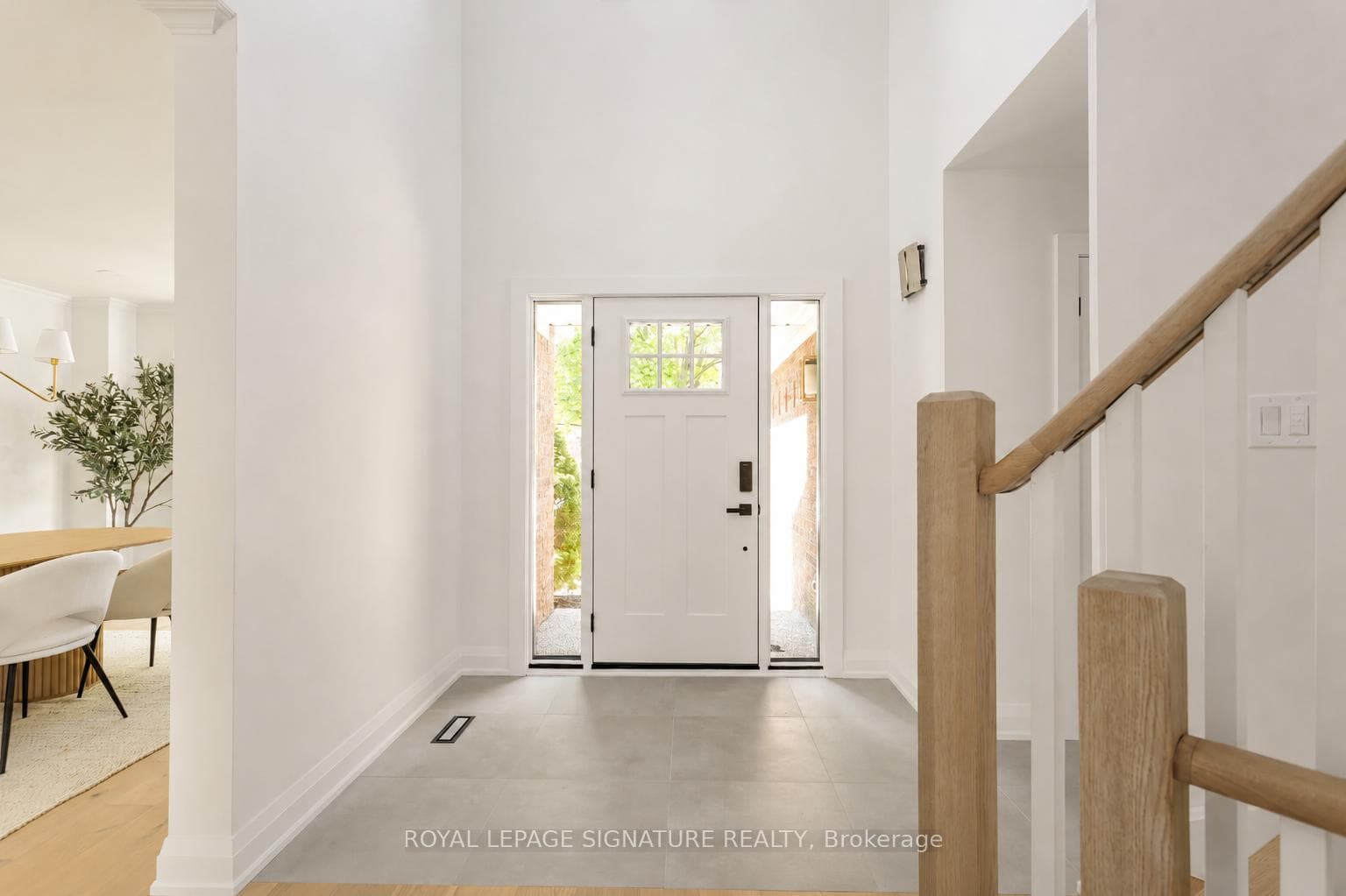 1026 Oak Meadow Road - Detached photo 3 of 50 in Oakville, Ontario