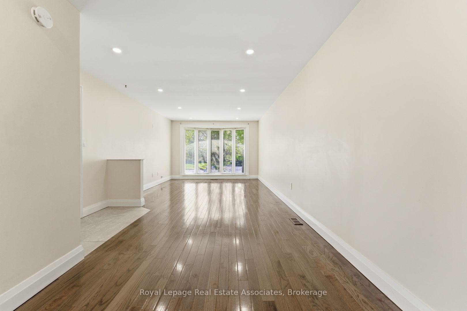 2362 Greenbank Trail - Semi-Detached photo 5 of 50 in Burlington, Ontario