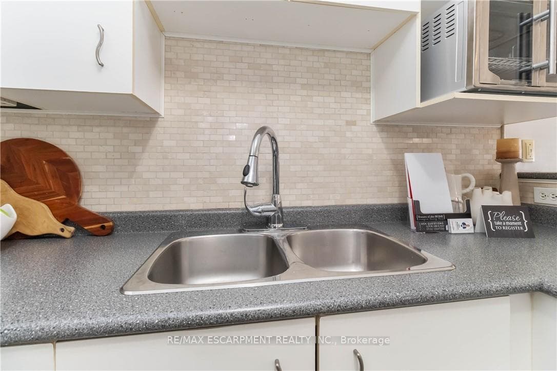 4015 Kilmer Drive Unit 110 - Condo photo 21 of 34 in Burlington, Ontario