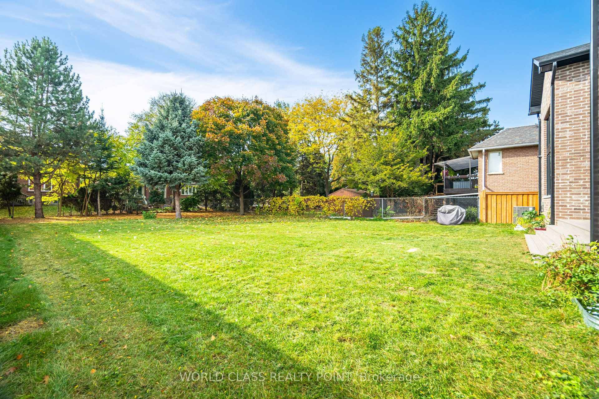 560 Woodview Road - Detached photo 34 of 39 in Burlington, Ontario